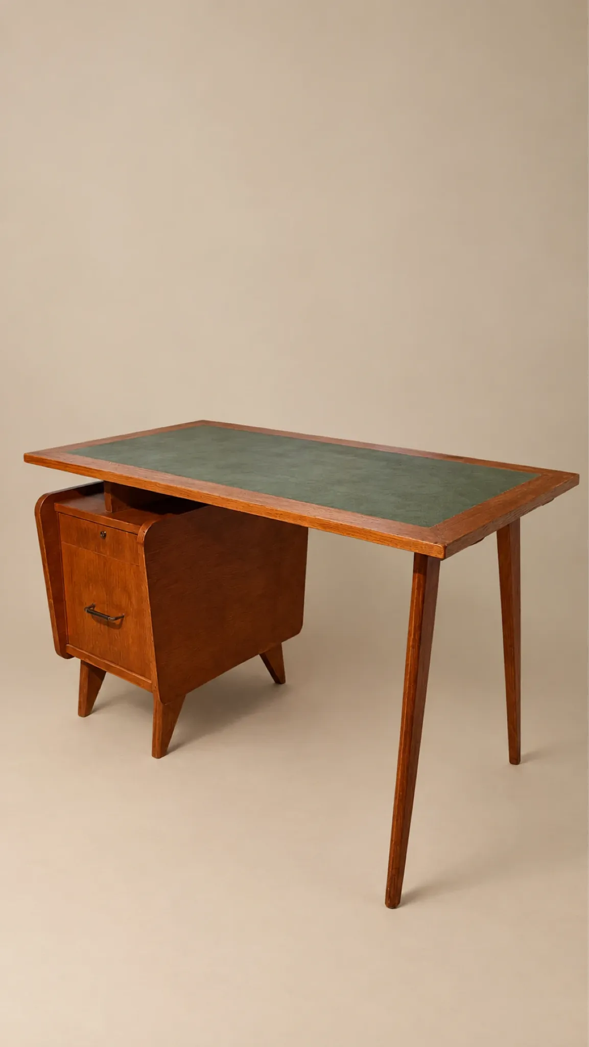 Bureau en bois années 50