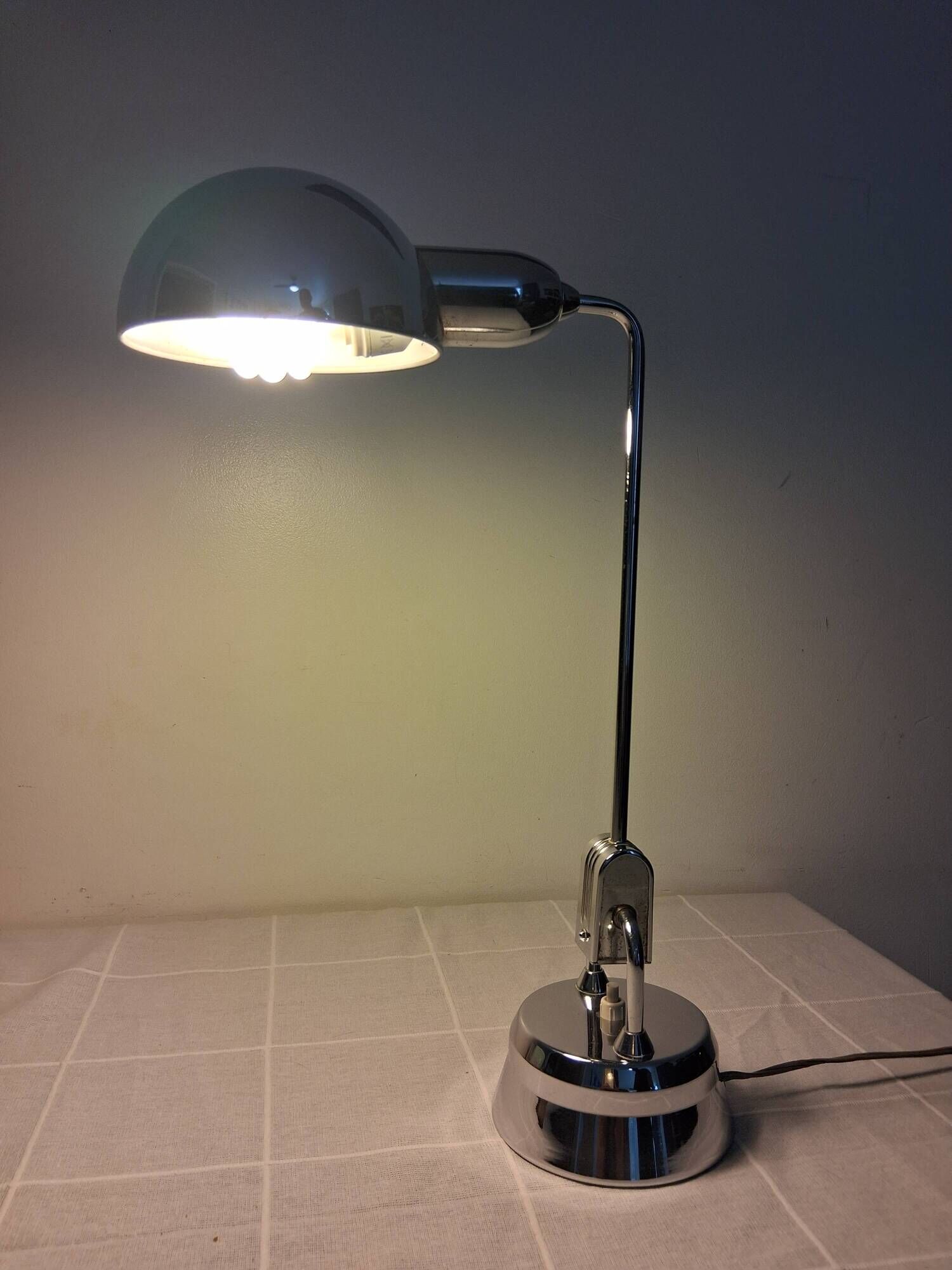 Lampe jumo 600 charlotte perriand