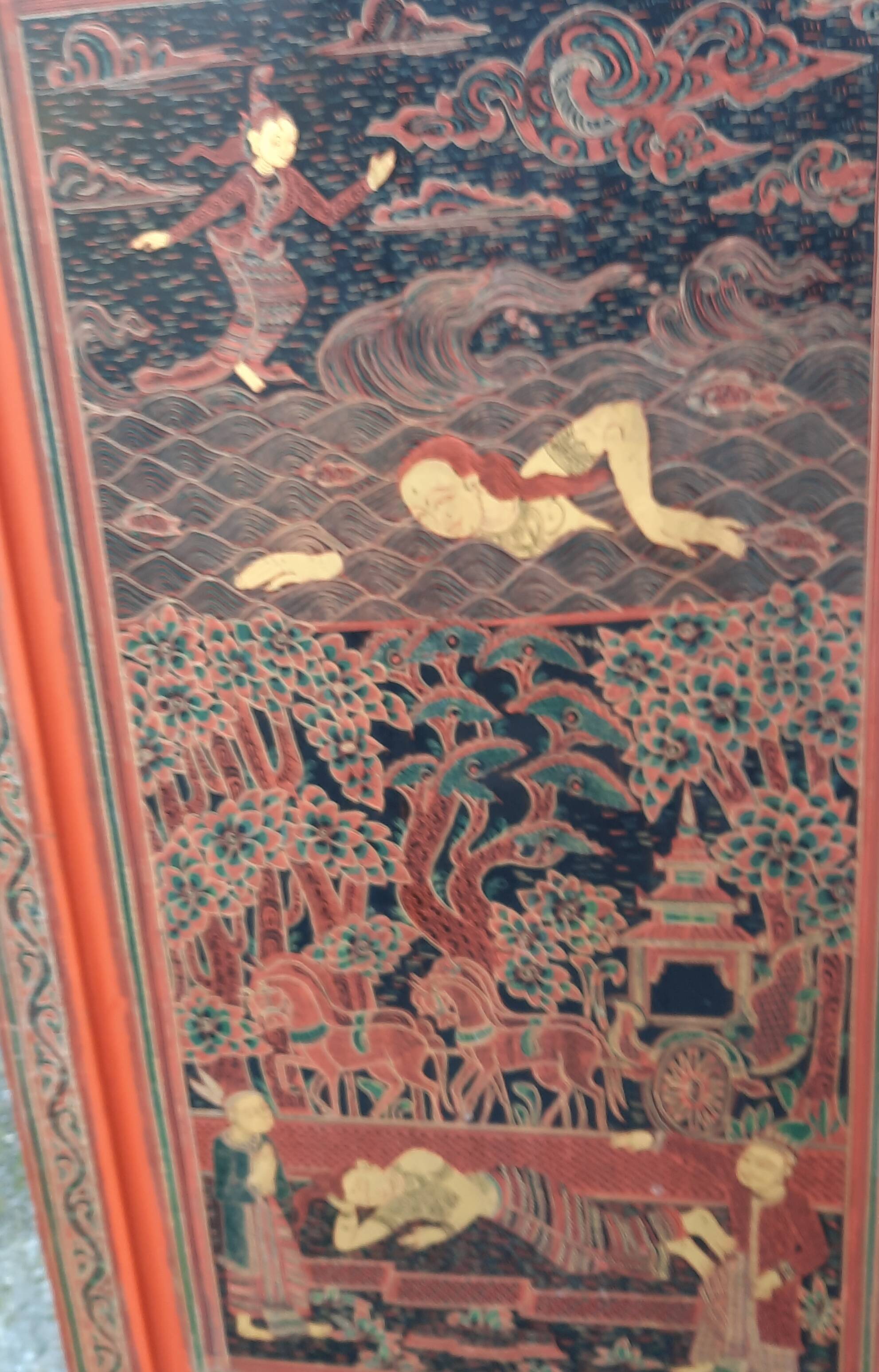 Large extreme orirntal screen