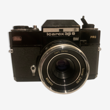 Icarex 35s camera