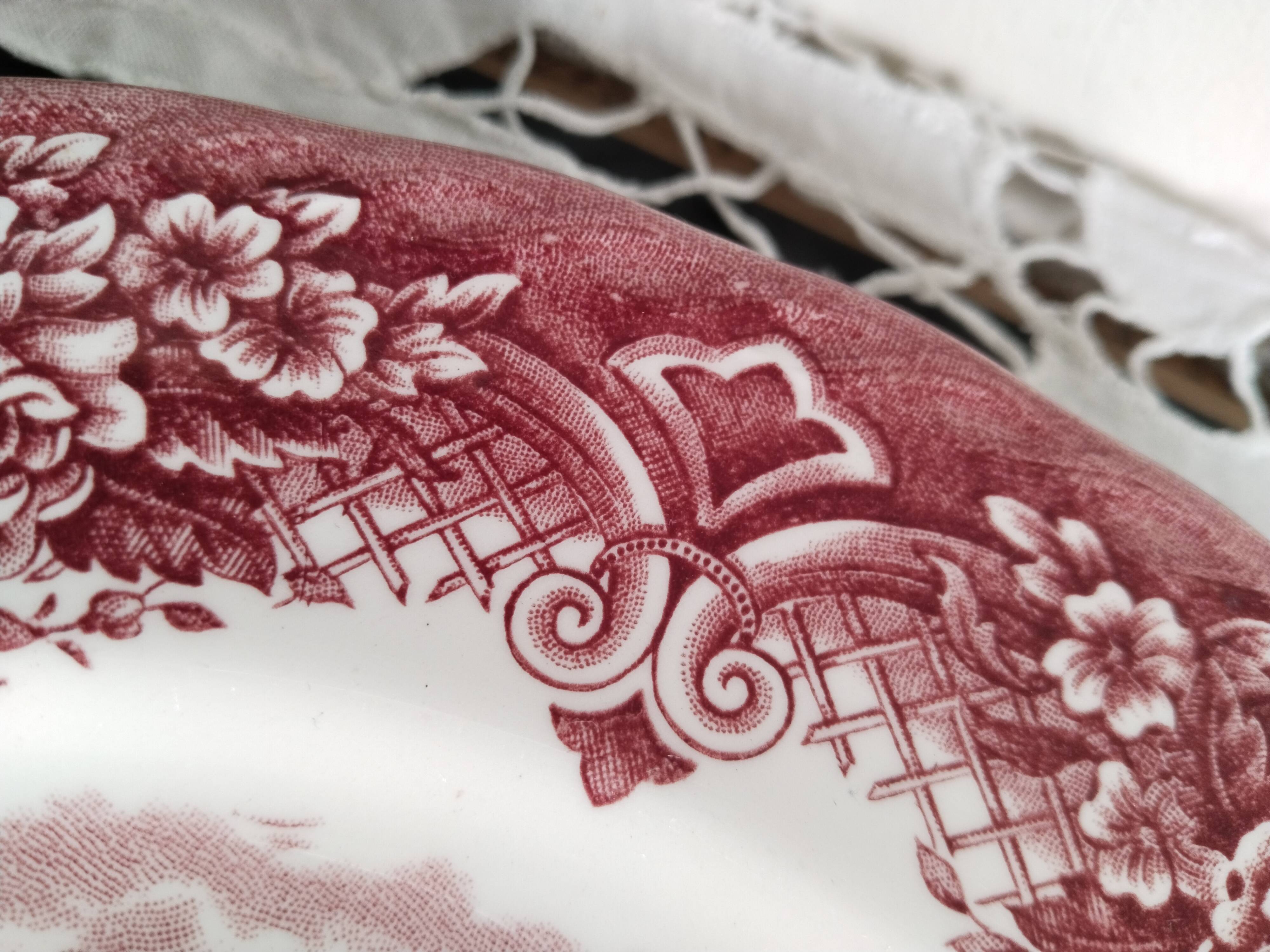 Red English porcelain dinner plate, Grindley, Staffordshire, England