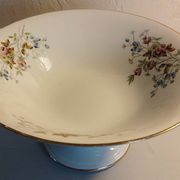 Porcelain fruit bowl with lions from Faïence Paris