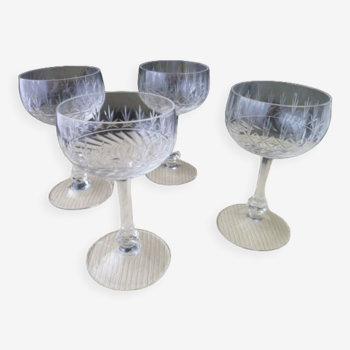 Set of 4 glasses with stemmed glass cut for rosé or white wine