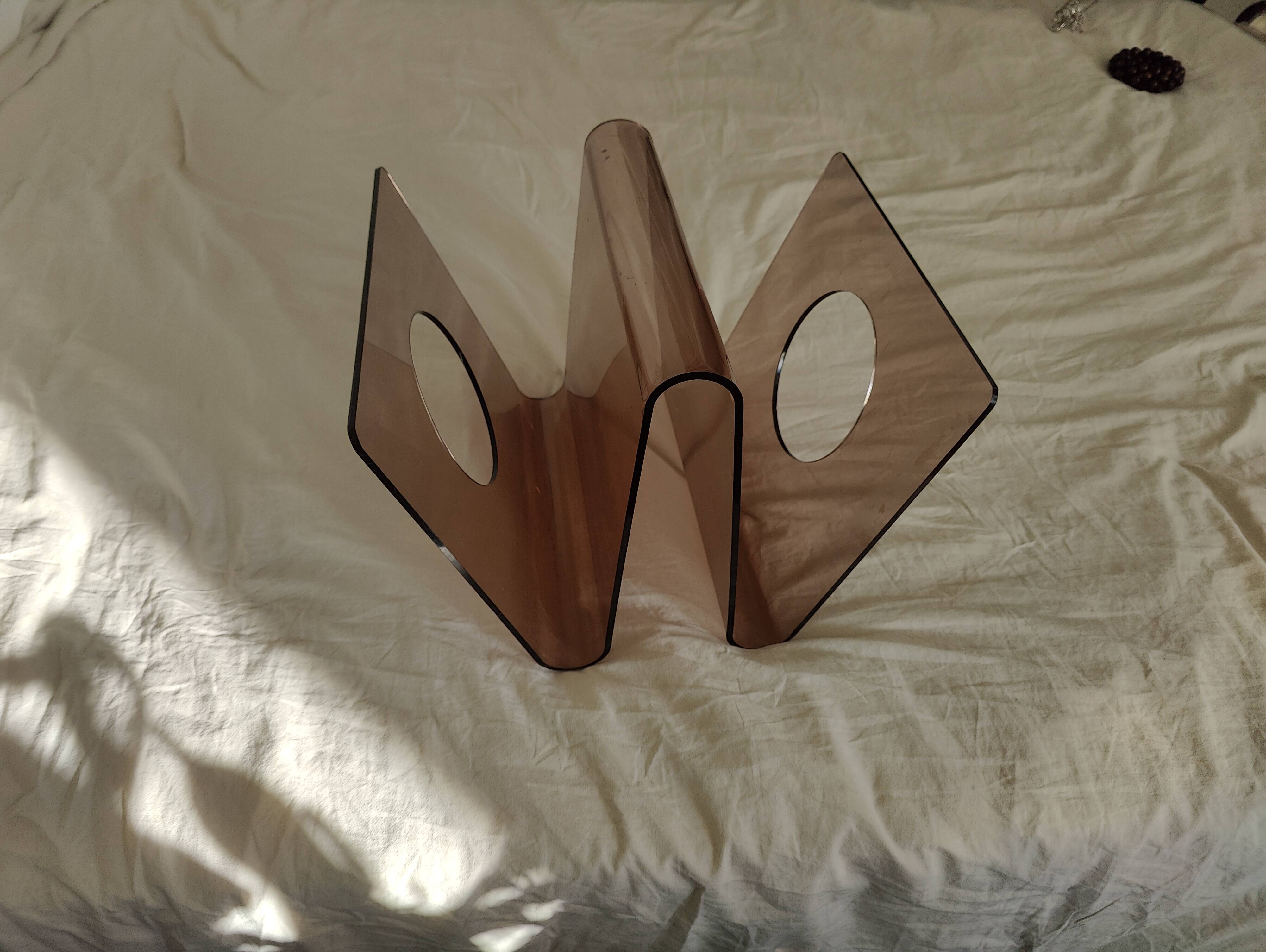 Michel Dumas magazine rack