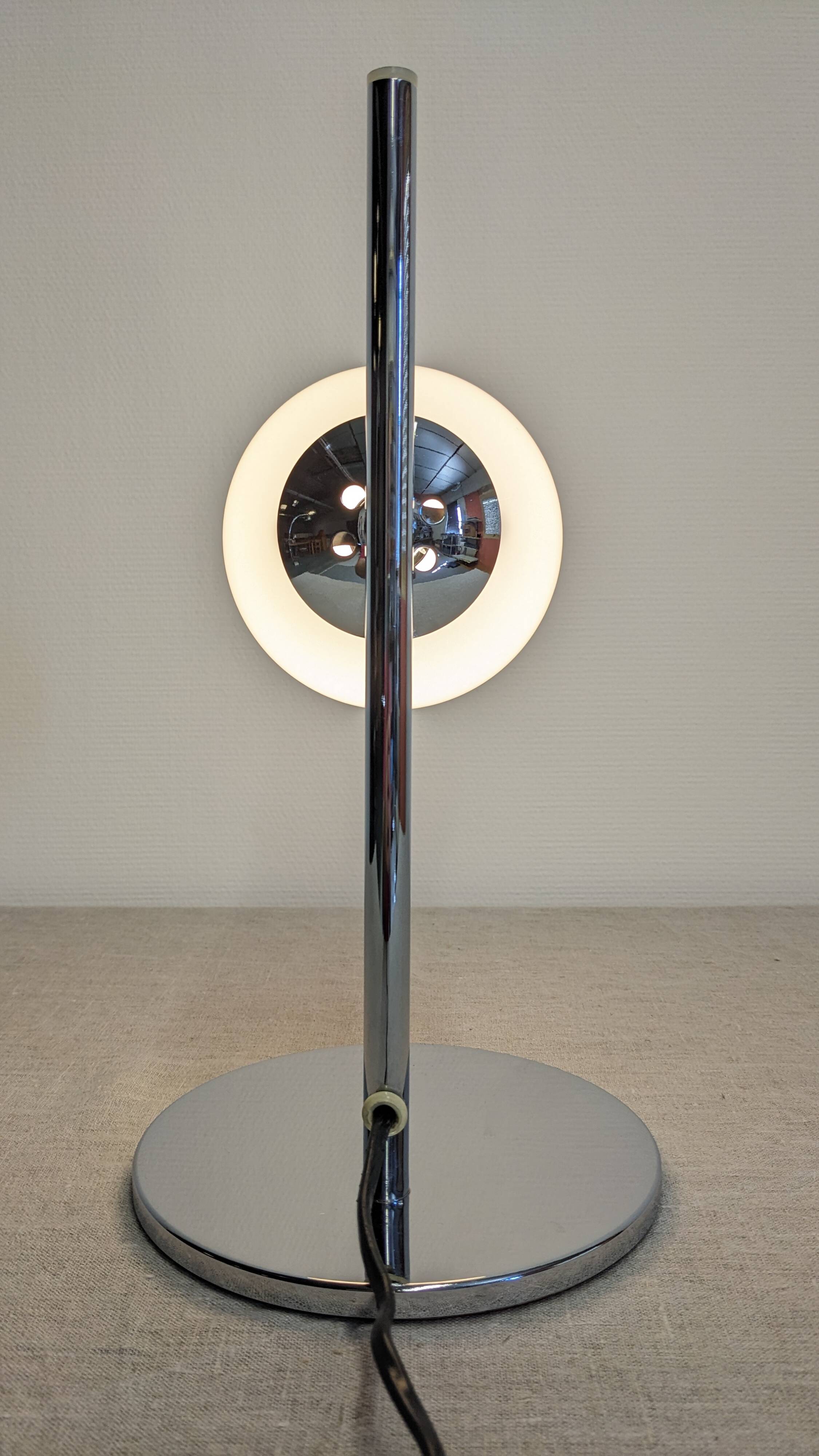 Space age lamp in white opaline from the 60s/70s