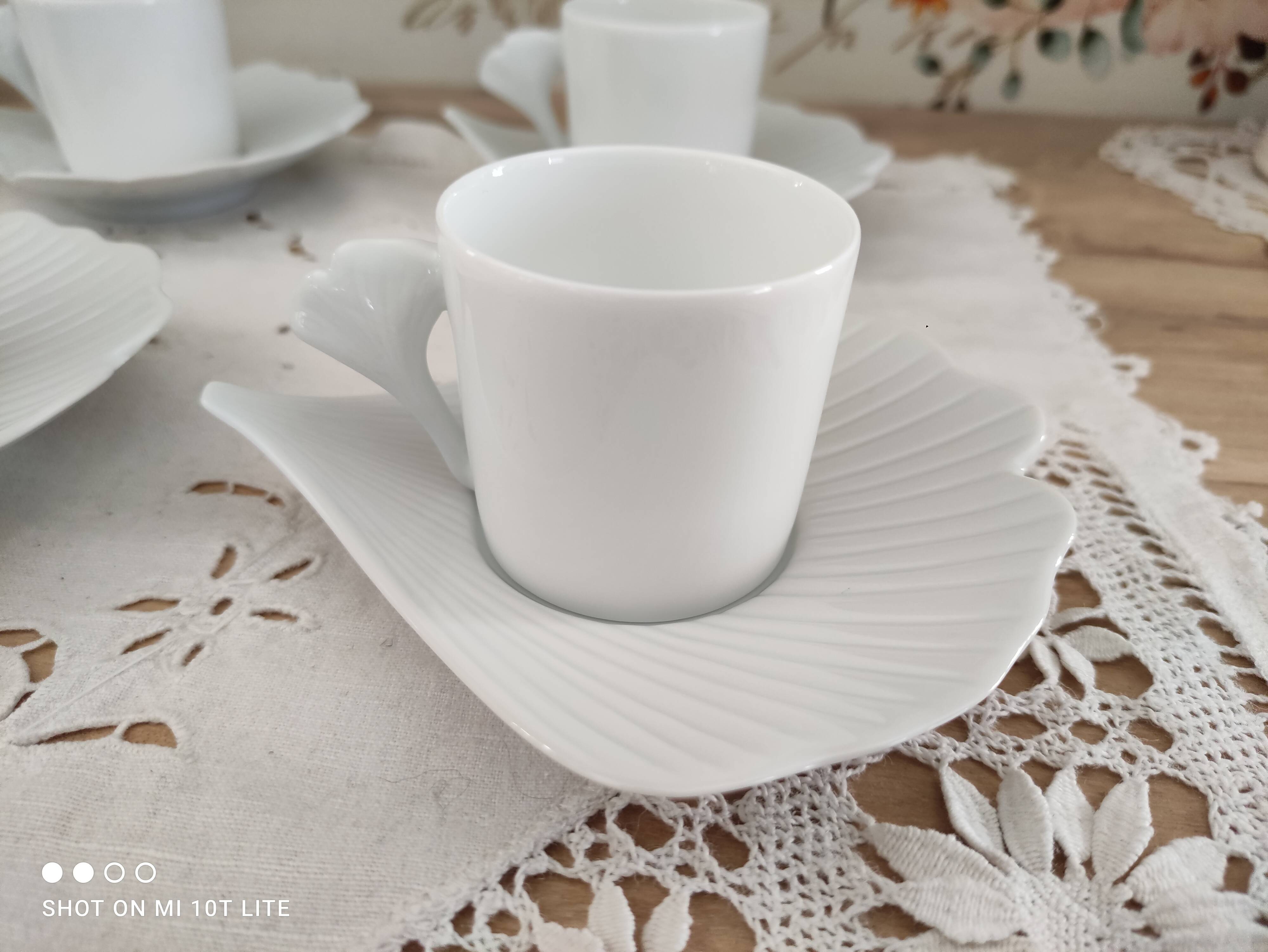 Set of 8 espresso coffee cups and white Limoges porcelain sub-cups scallops