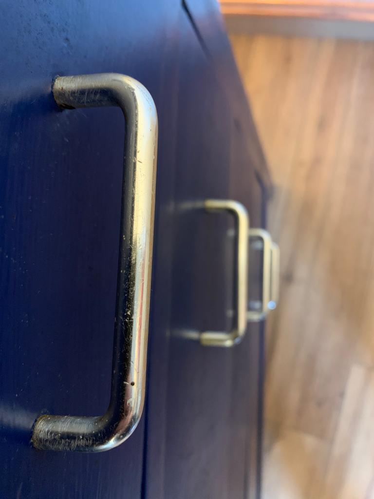 Vintage chest of drawers