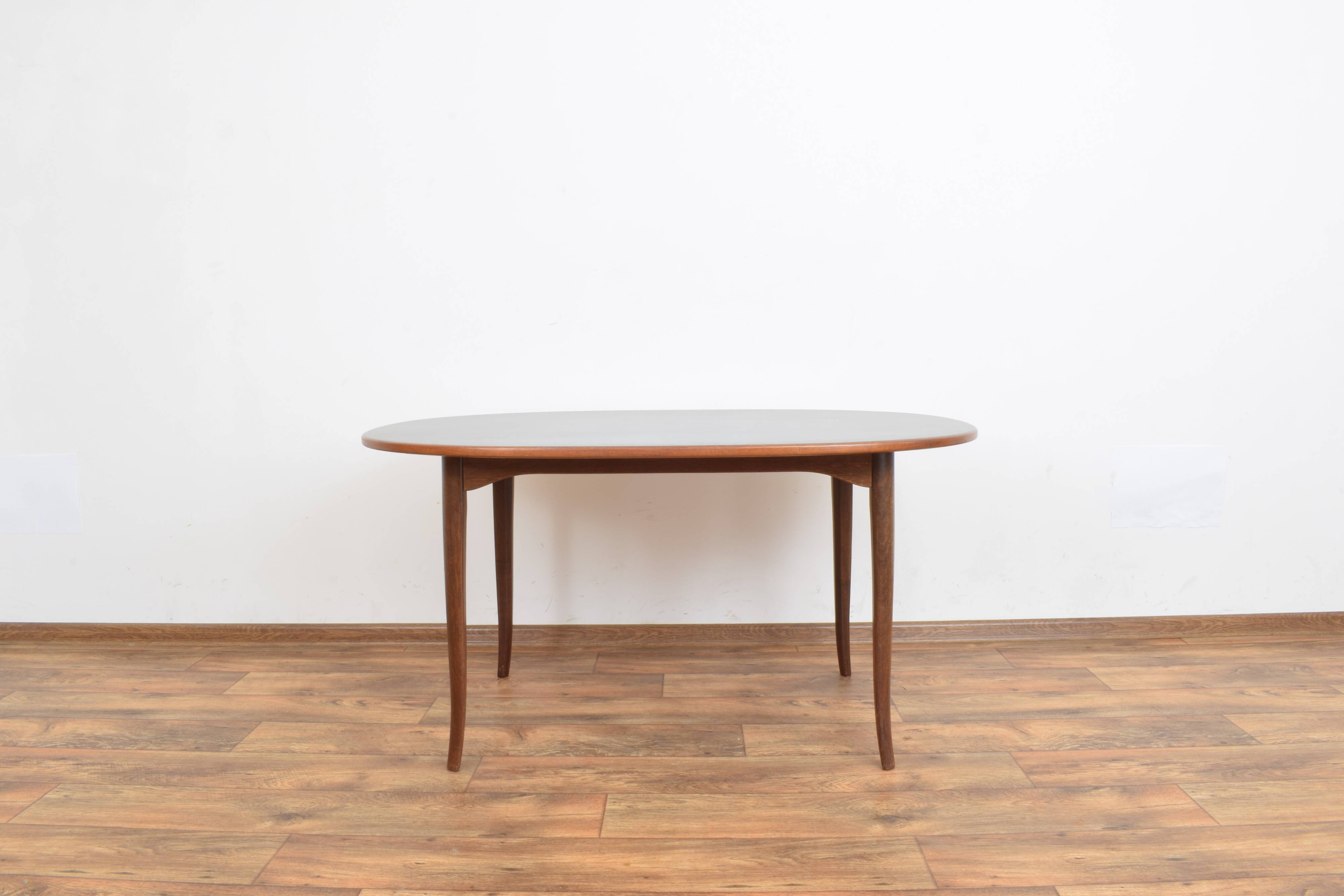 Mid-Century Swedish Teak Table Model „Ovalen” by Carlm Malmsten for Mobel Komponerad AV, 1950s.