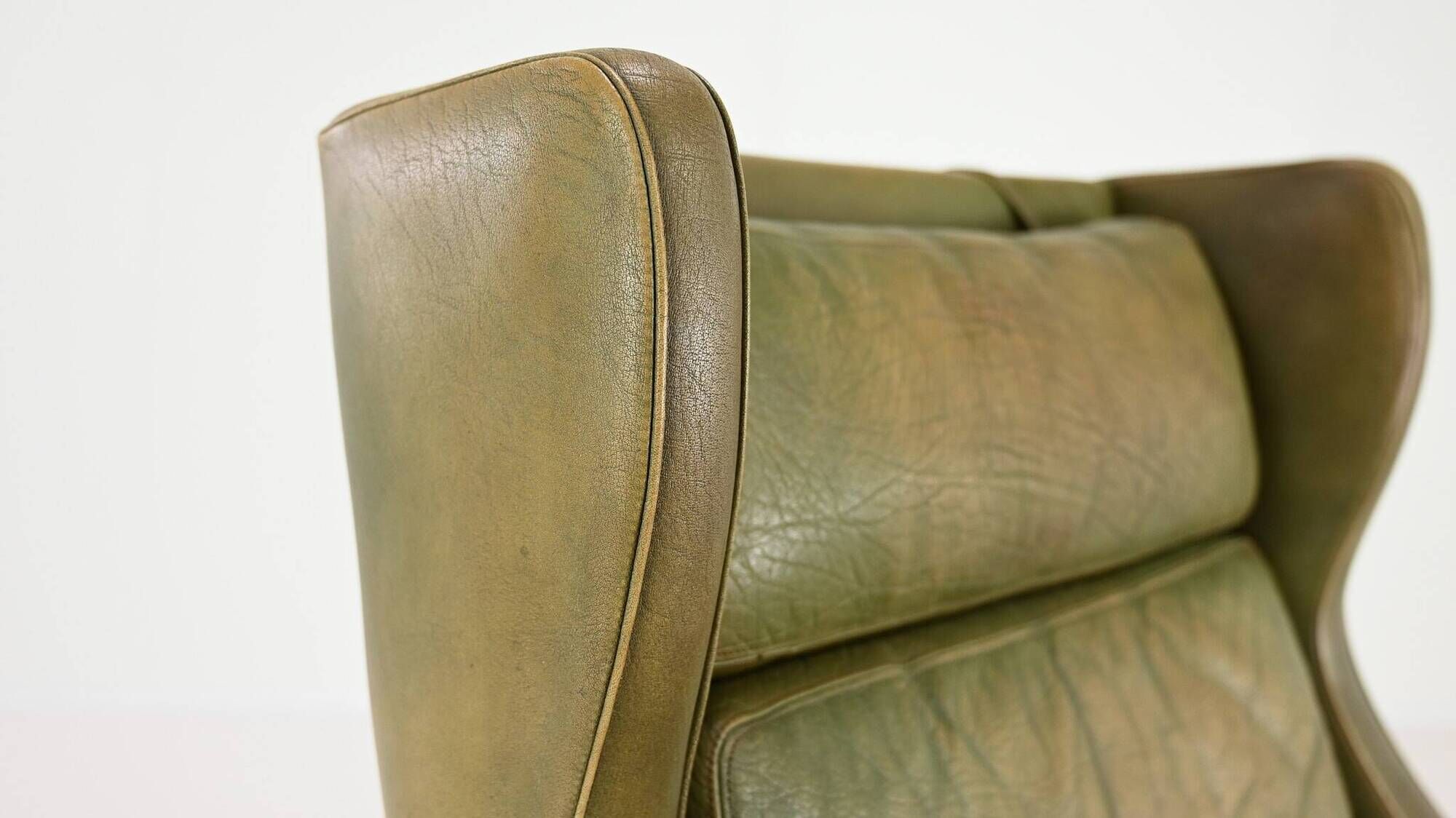 Fredrik Kayser, Wingback Armchair, Model 965h For Vatne Møbler. C.1960