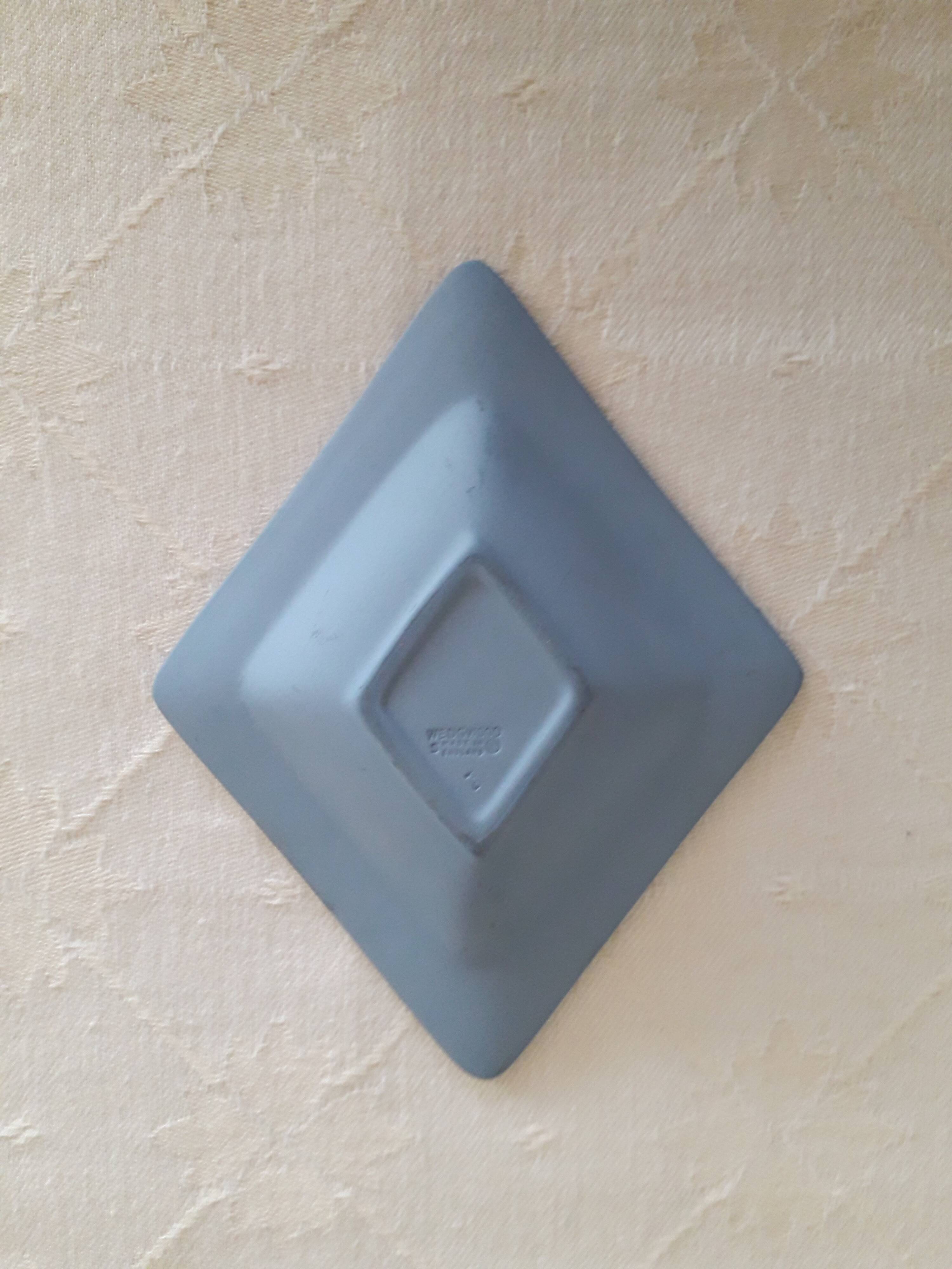 Wegdwood ceramic pocket emptier