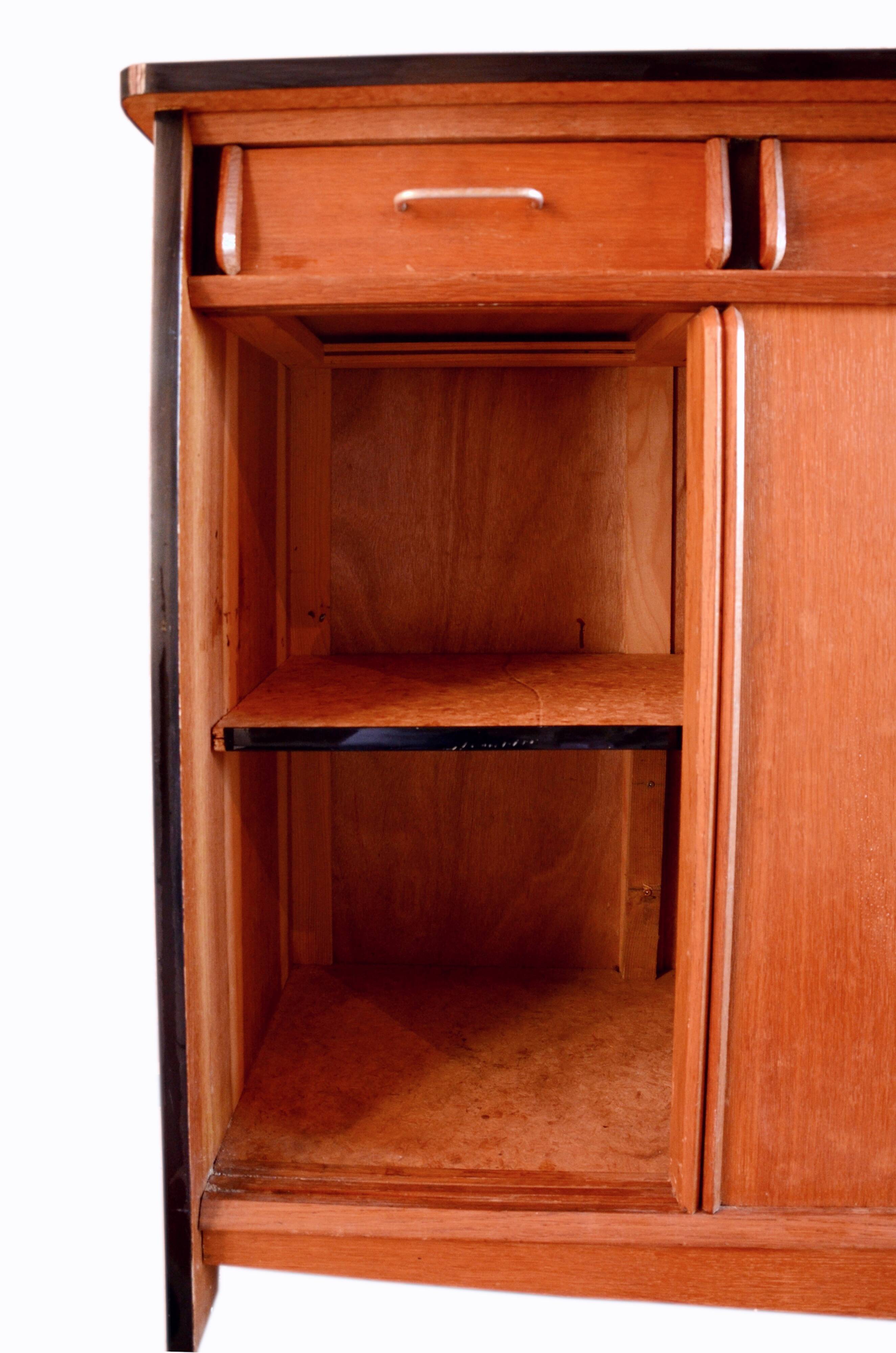 Wooden enfilade with fuchsia pink and black formica, 1950s, 130x50x100cm