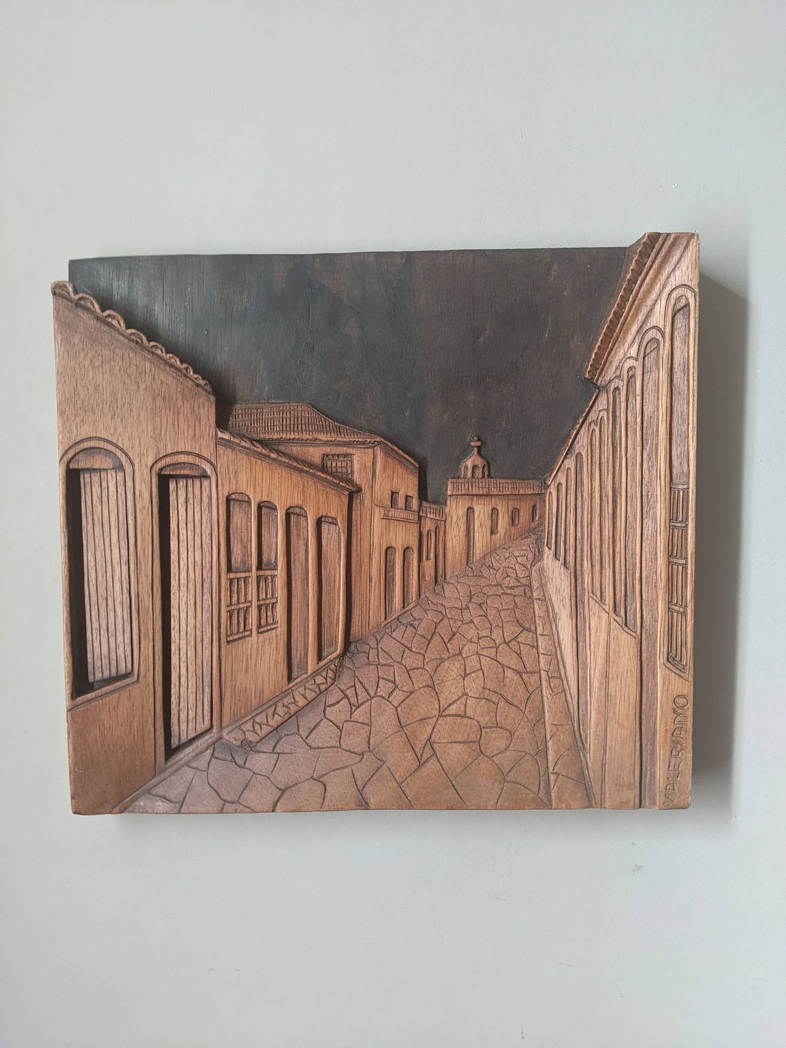 Relief in carved wood, antique painting Valeriano Italy