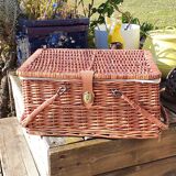 Picnic basket