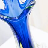 Vase en verre Murano XXL Fratelli Toso en bleu avec une couche extérieure transparente, art décoratif italien des années 1960.