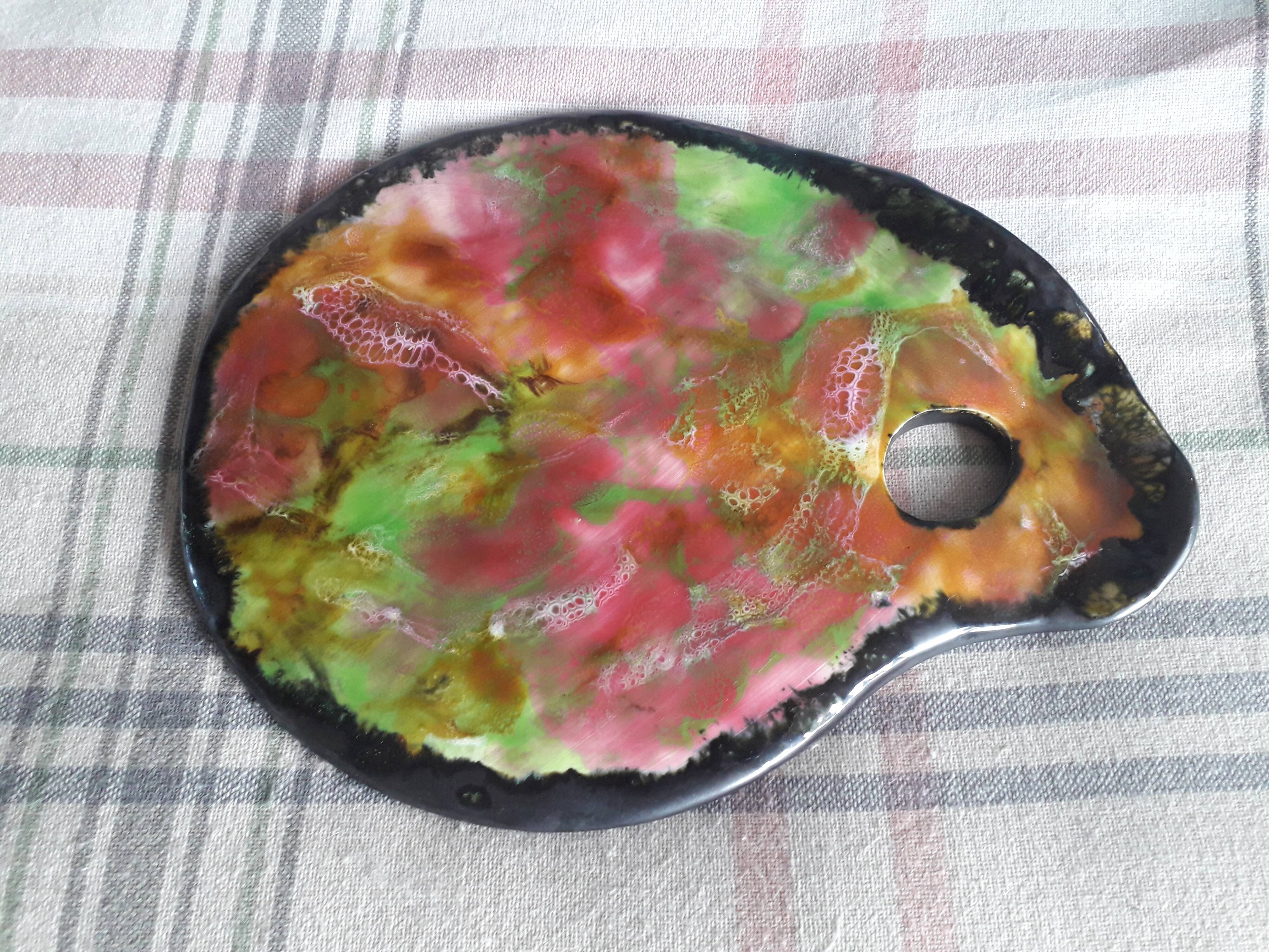 Vintage ceramic signed by Roger Amaites