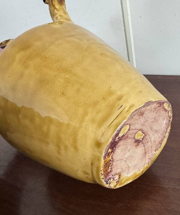 Aiguière, pichet, demoiselle en céramique vernissée