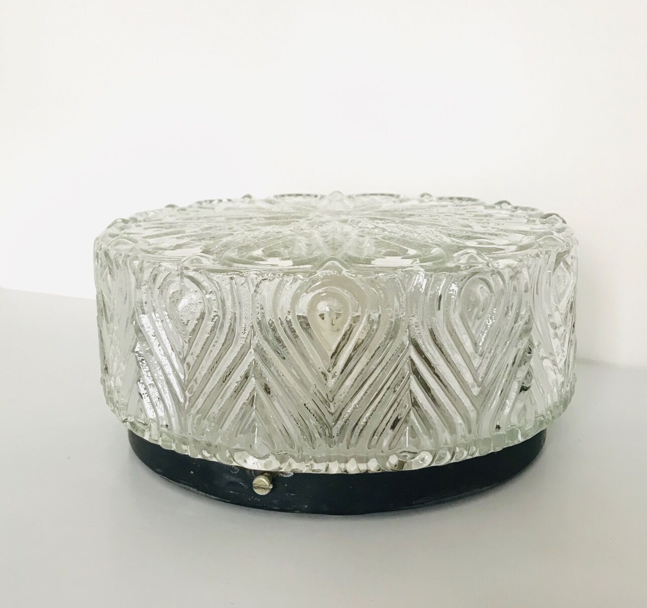 Chiselled glass ceiling