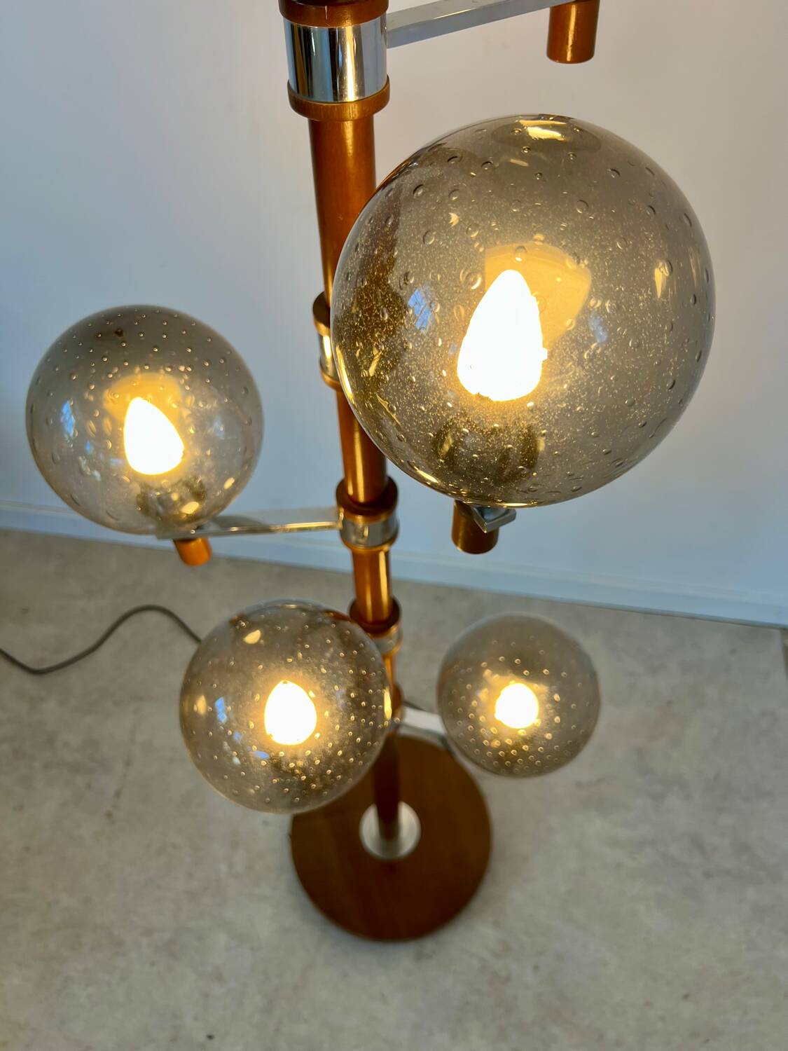 Old Scandinavian design wooden floor lamp from the 60s with 6 vintage lights