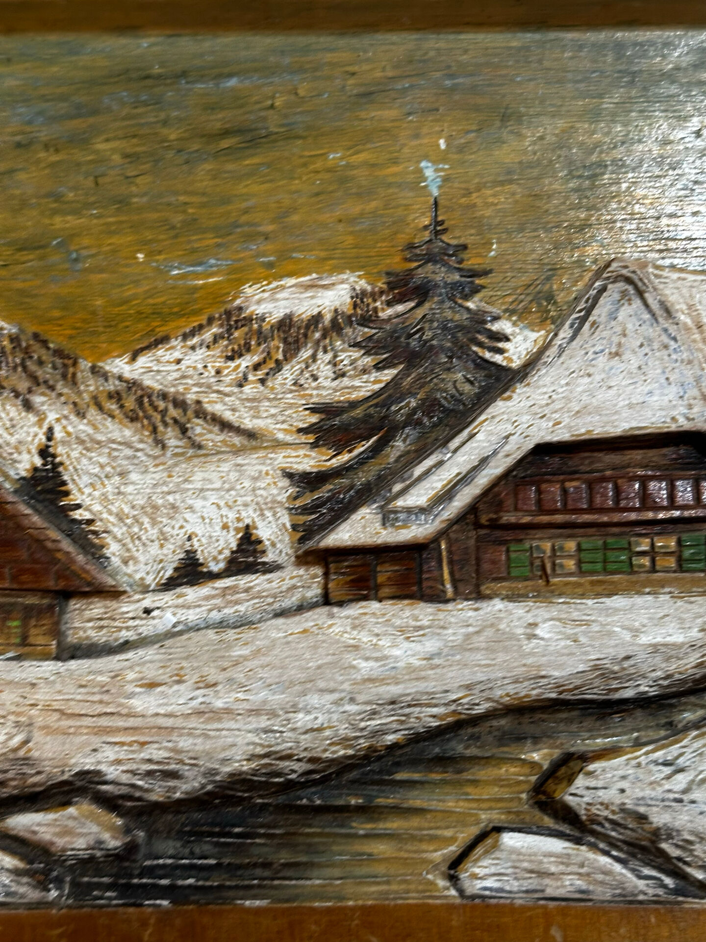 Alpine Table in carved and painted wood 23/32 cm
