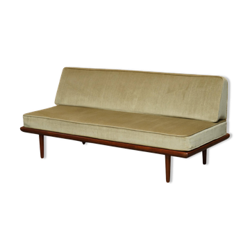 Mid Century Modern Canapé by Pierre Hvidt & Orla Mølgaard Nielsen for France & Son