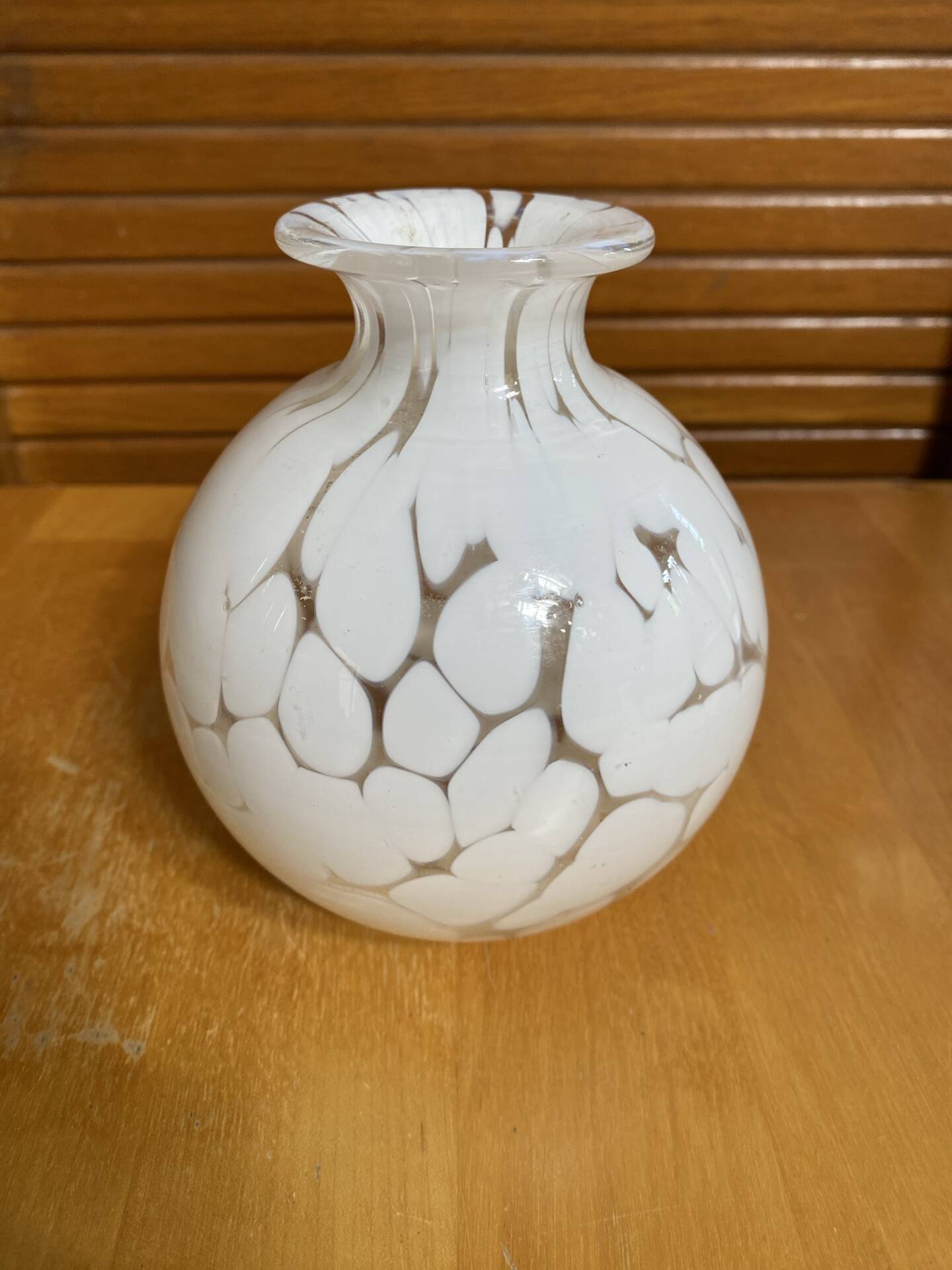 Murano speckled glass ball vase, vintage soliflore.