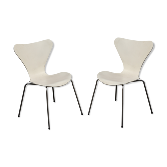 Pair of chairs series 7 by Arne Jacobsen, 60/70