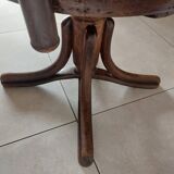 Thonet armchair, swivel, in wood and faux leather.