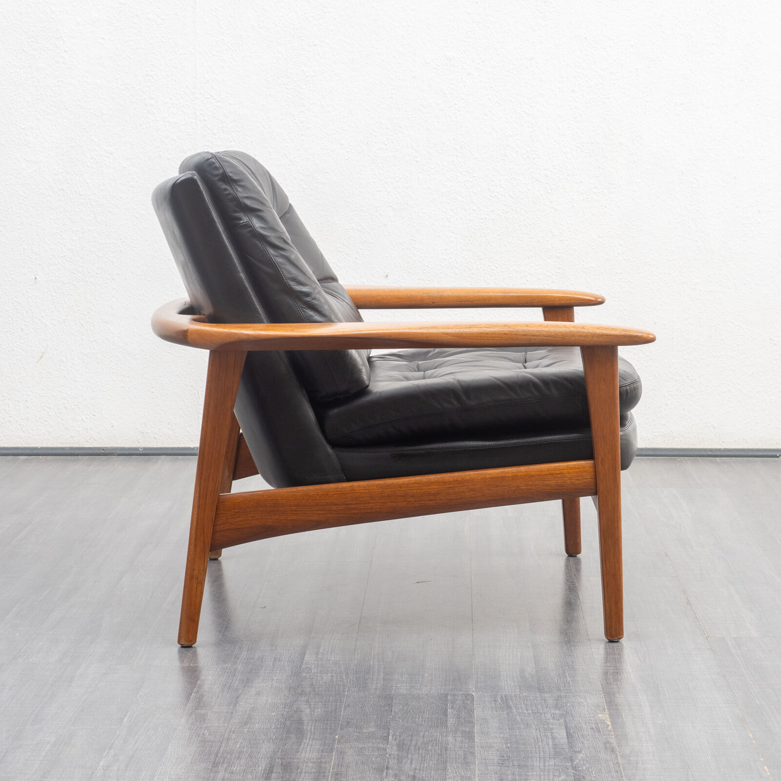 Fauteuil en teck et cuir, vintage, style scandinave