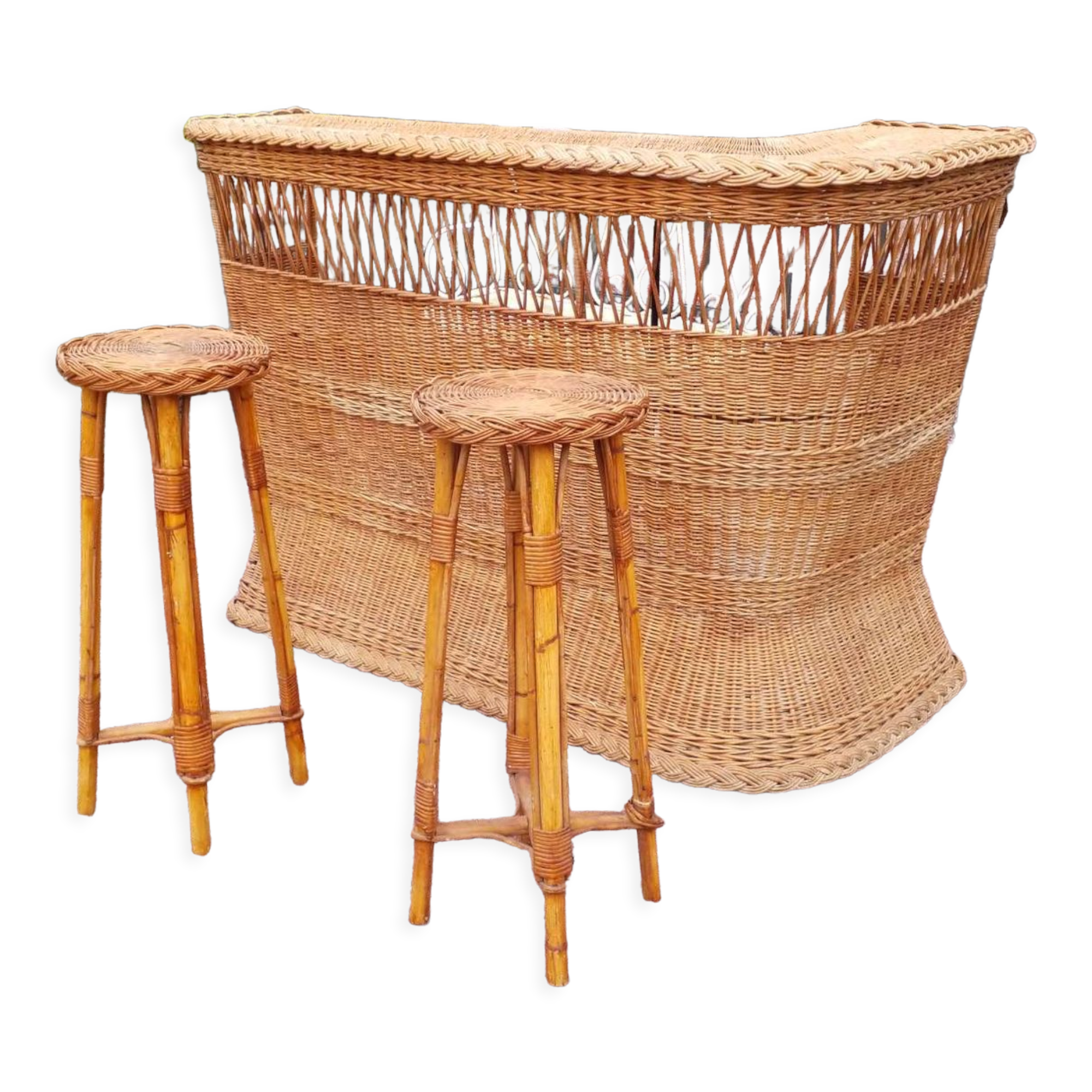 Rattan bar and 2 stools