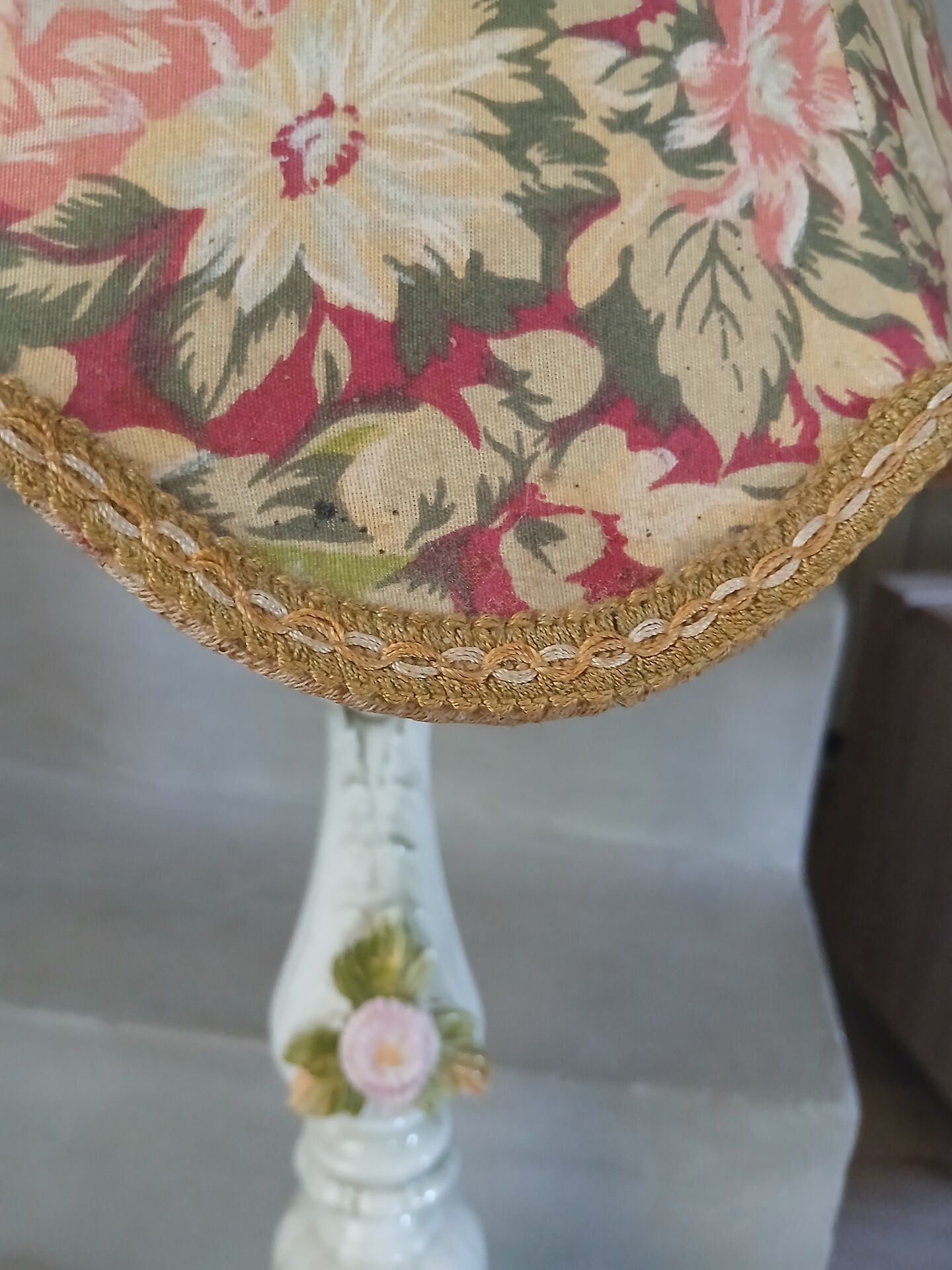 Antique lamp in Italian ceramic