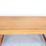 Table basse llum Wikkelsø en chêne modèle Ml 115 pour a/S Mikael Laursen, 1960s