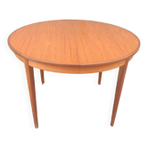 Scandinavian round extendable table
