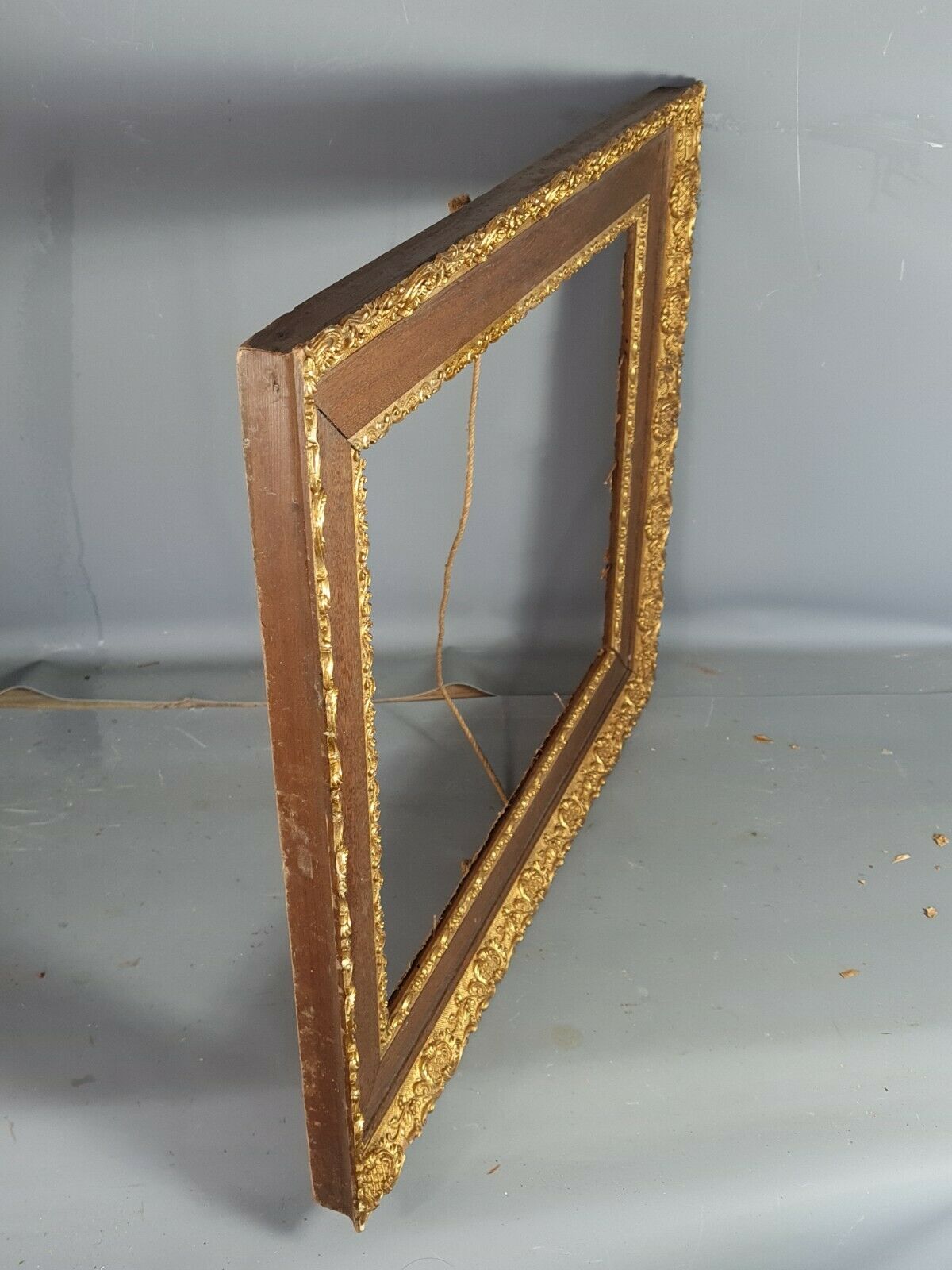 Old frame gilded stucco wood 65,5x55,5 cm, foliage 51x41 cm SB