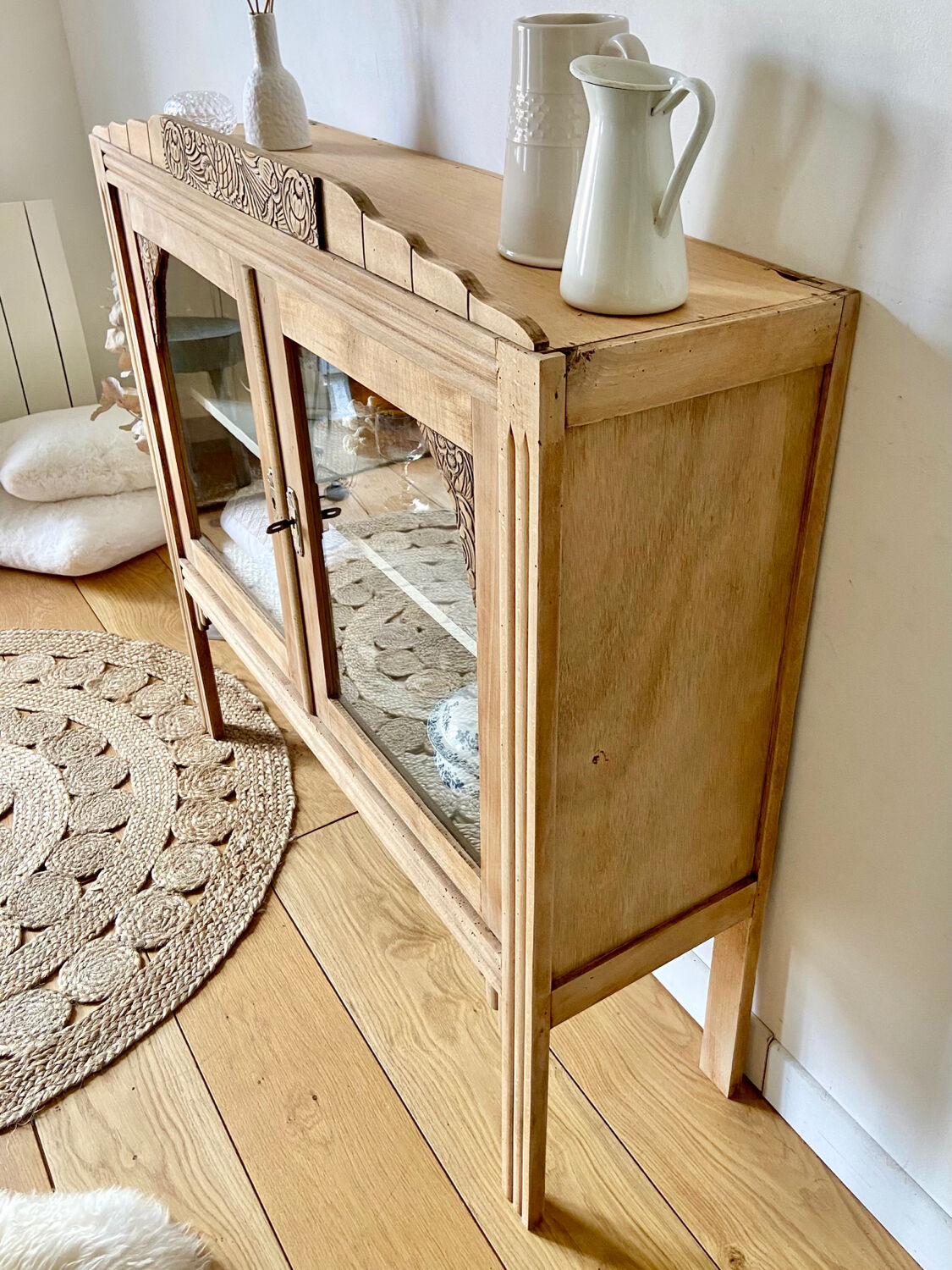 Dresser / Art Deco showcase