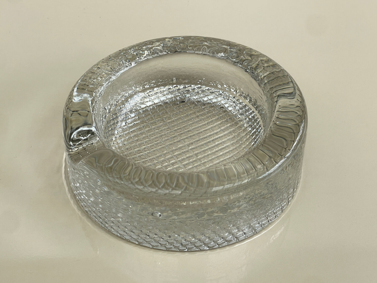 Vintage ashtray in brutalist glass/nordic design