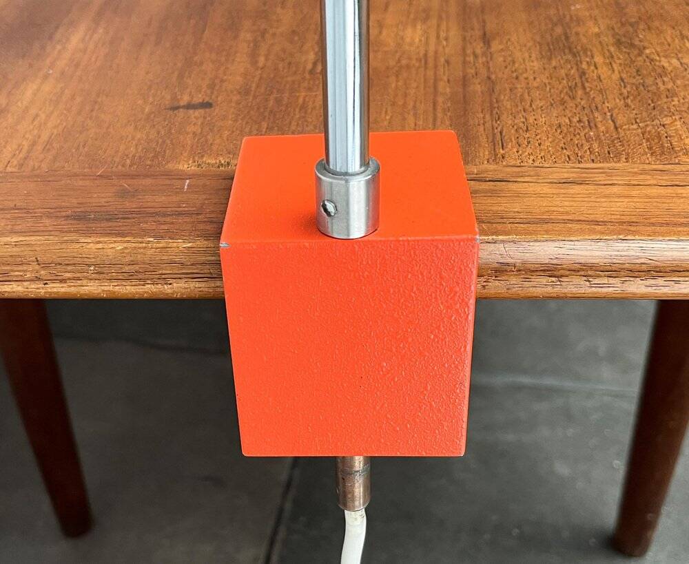 Mid-century modern space age spider arc table lamp, 1960s.