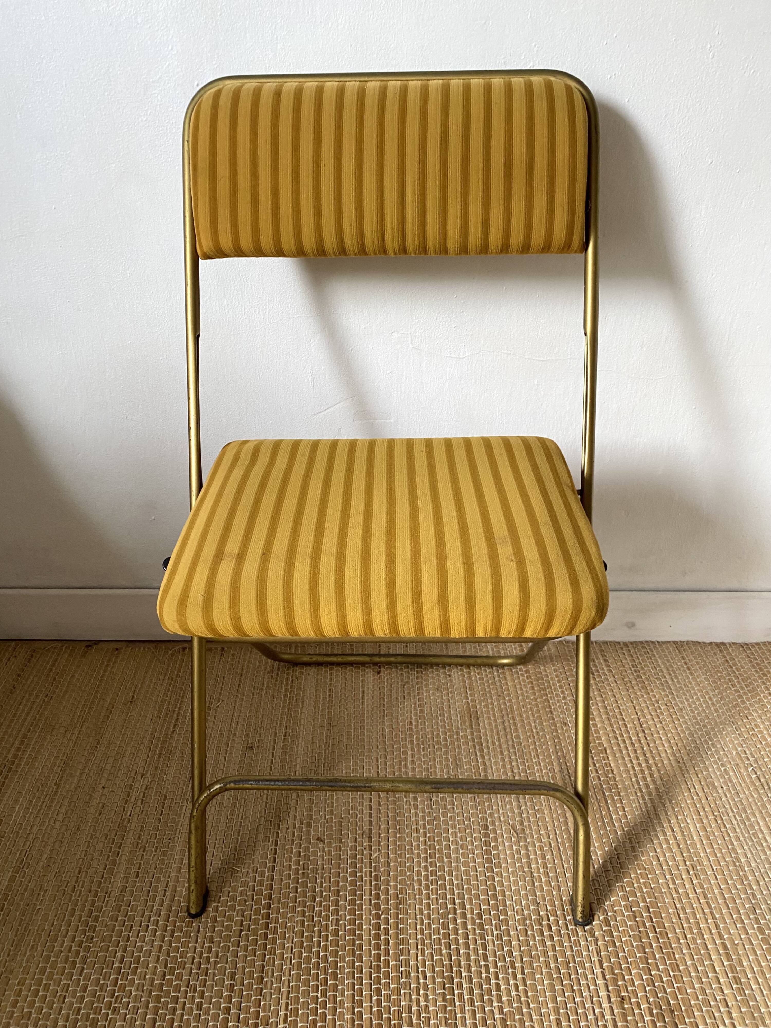 Lafuma folding chairs in velvet and gold metal