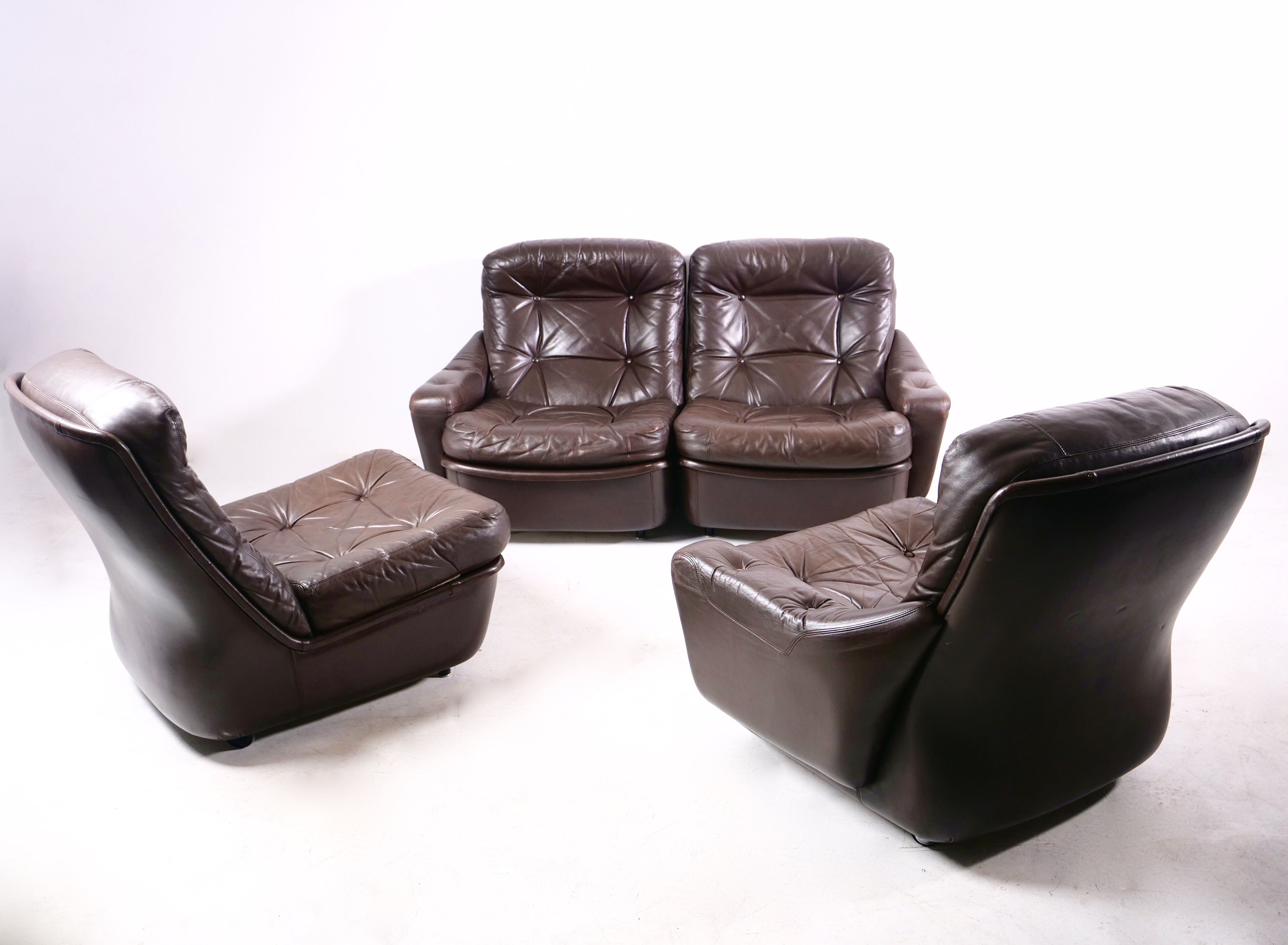 Modular leather sofa by michel cadestin for airborne