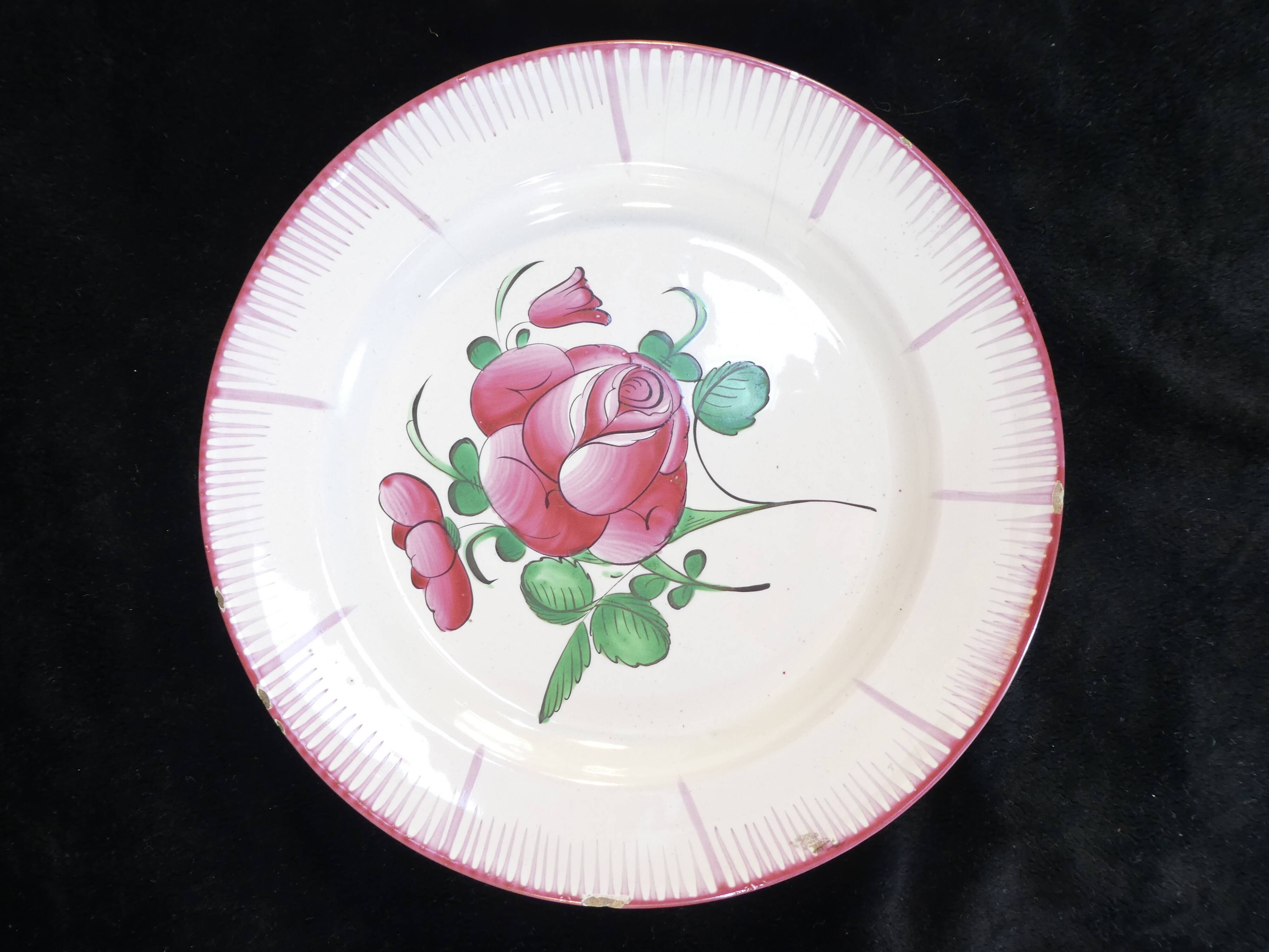 Set of 2 Plates in Faience de l'est pink red 19th LUNEVILLE / ST CLEMENT