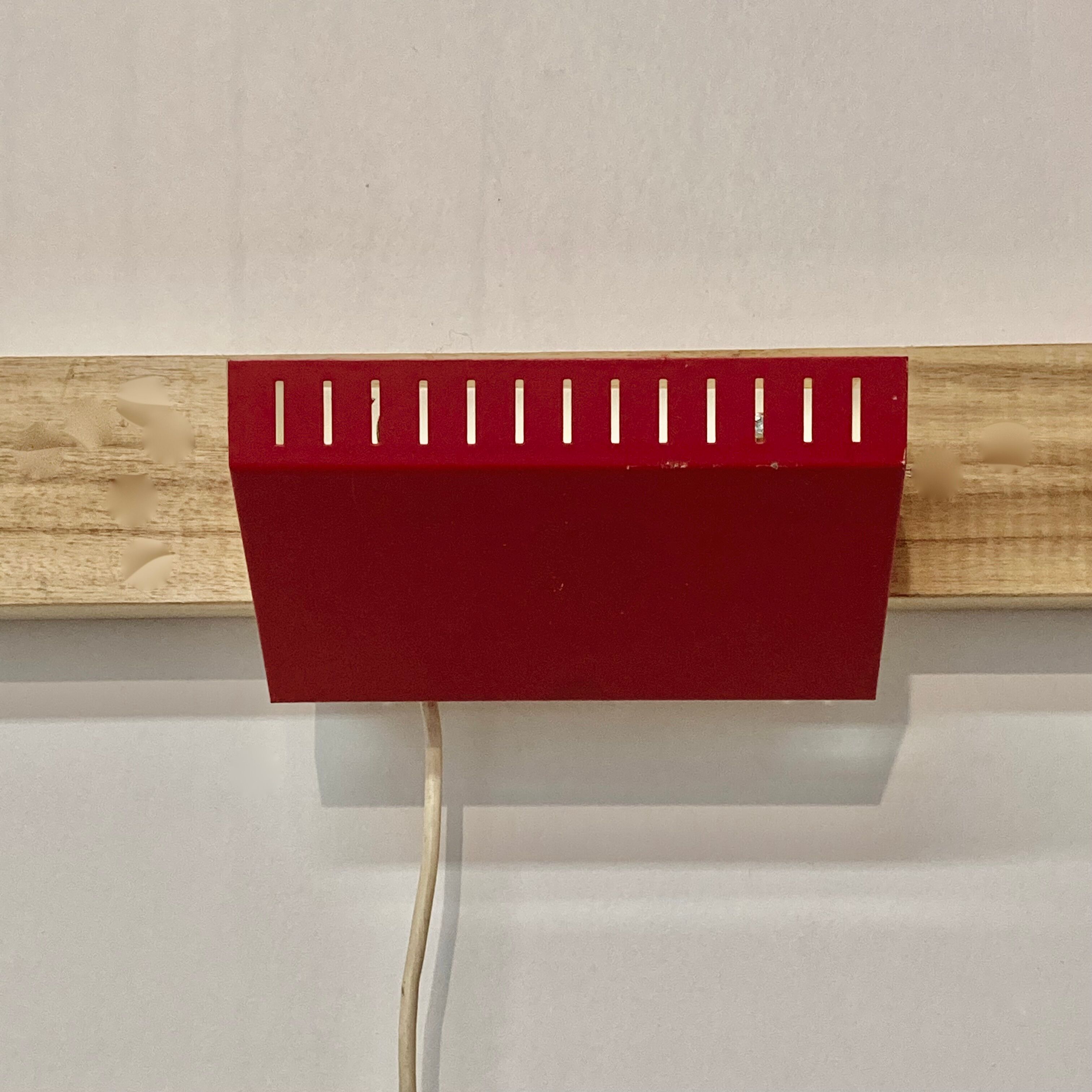 Adjustable wall lamp red scandinavian design 1950