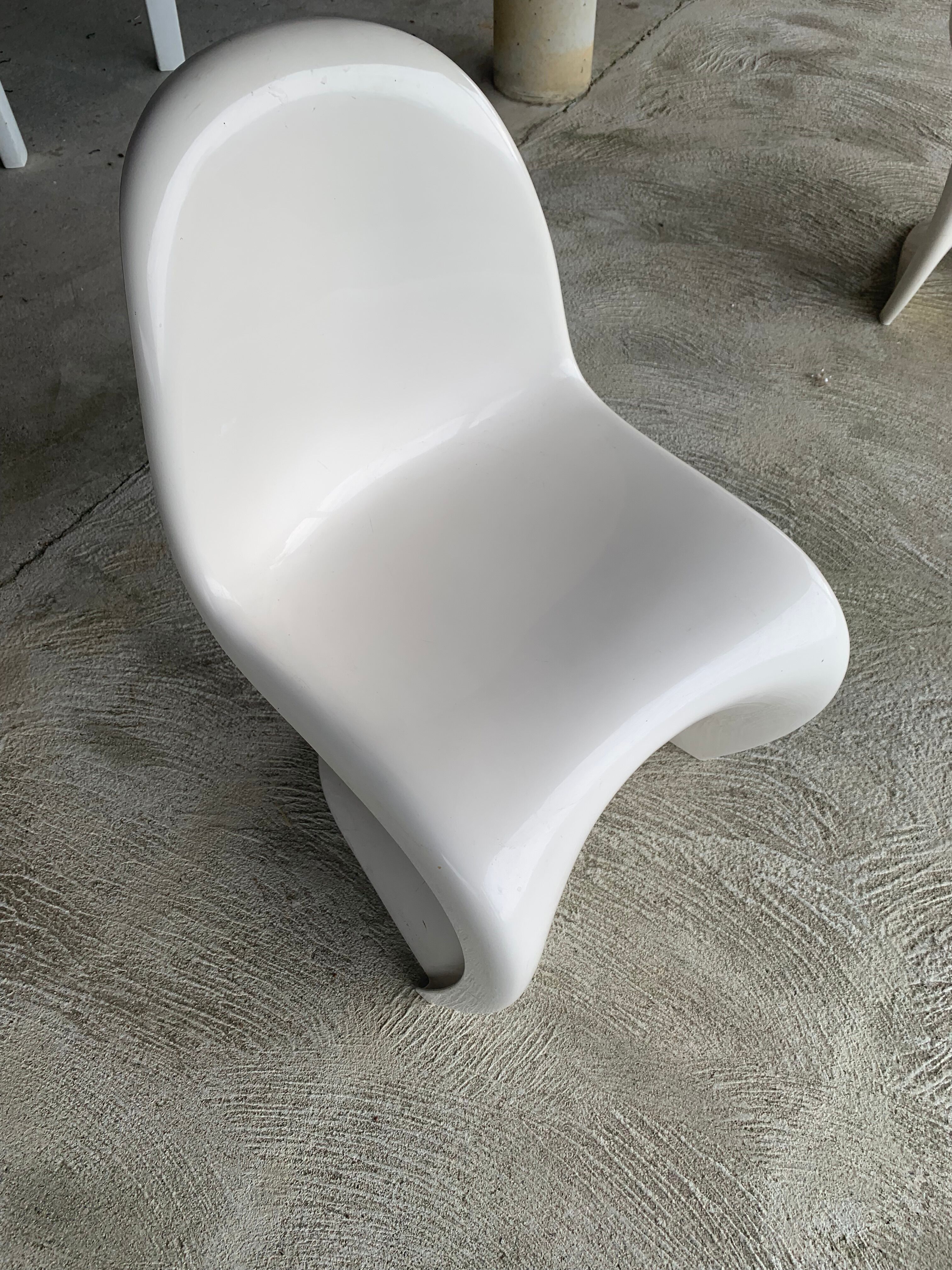 Chaises S Verner Panton - Herman Miller - Fehlbaum Production