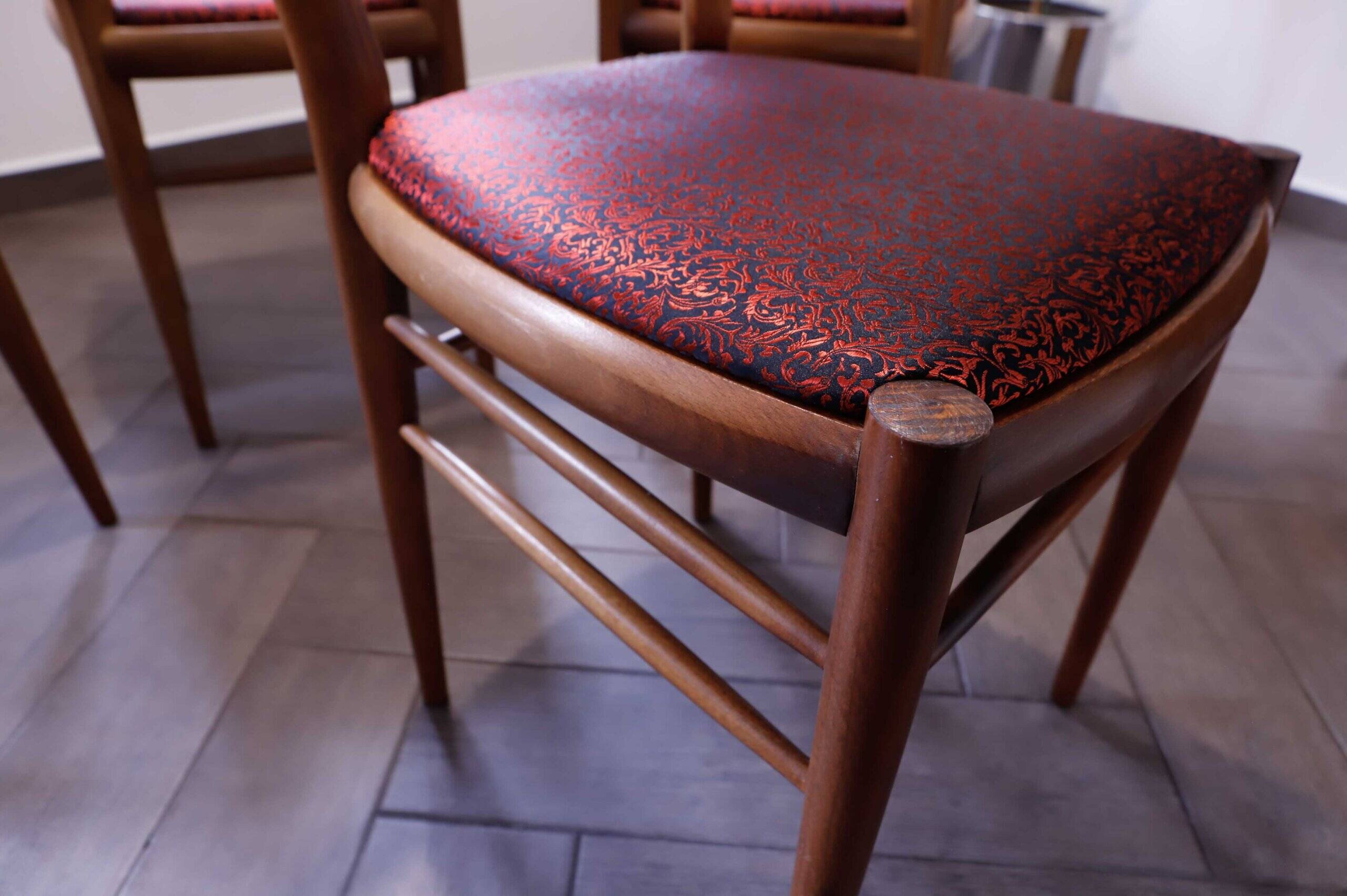 Set of retro dining chairs – Dřevotvar Jablonné nad Orlicí