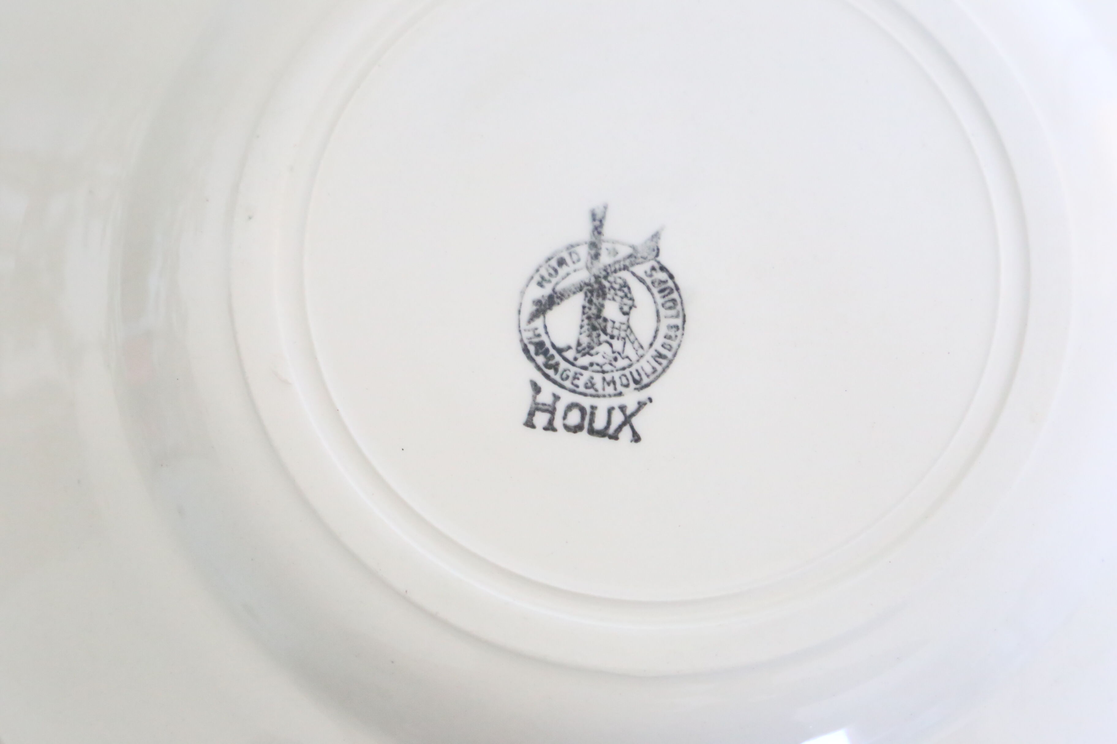 Set of 8 flat plates Moulin des Wolves, Holly motif