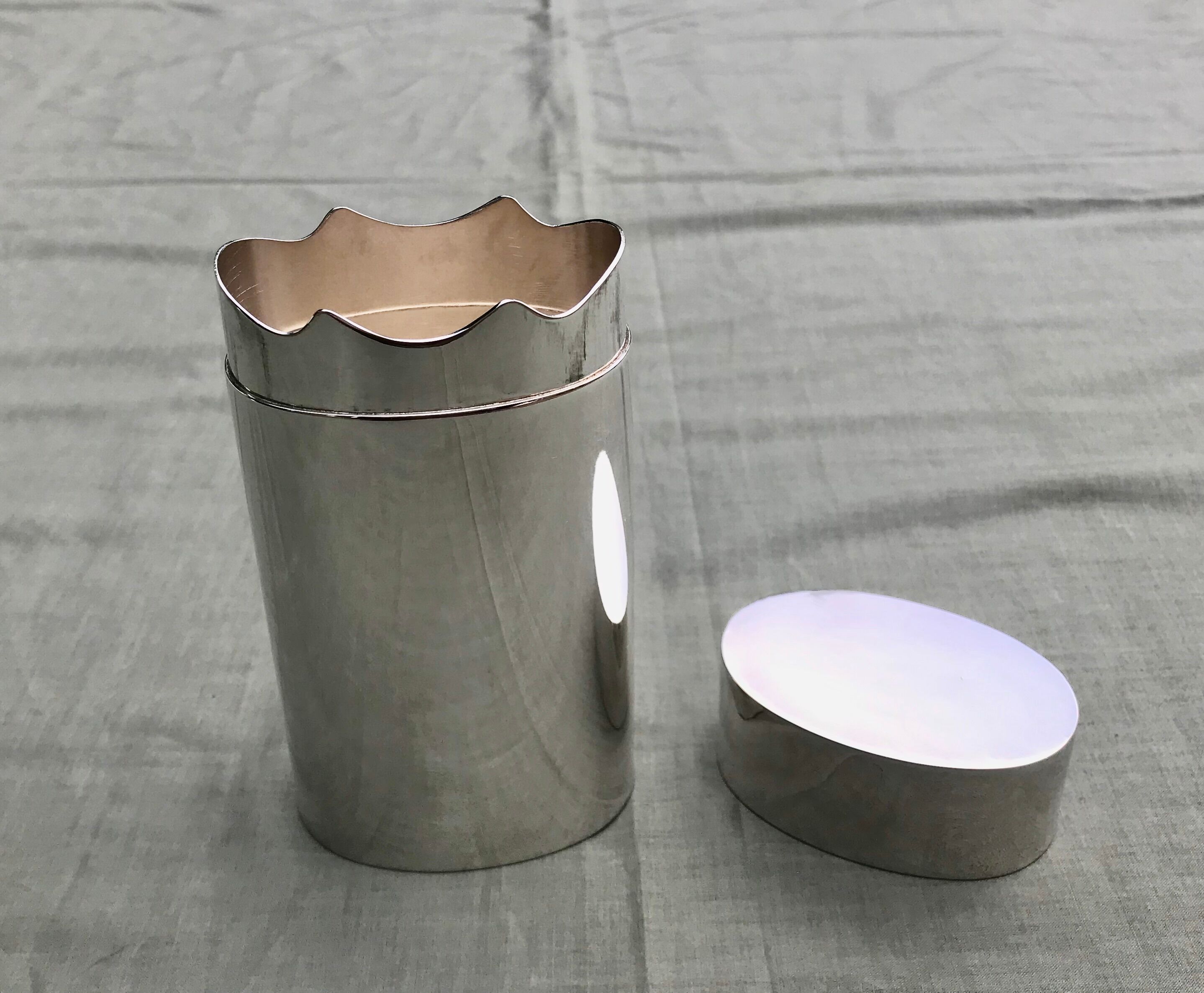 Cigar box Oval Silver metal