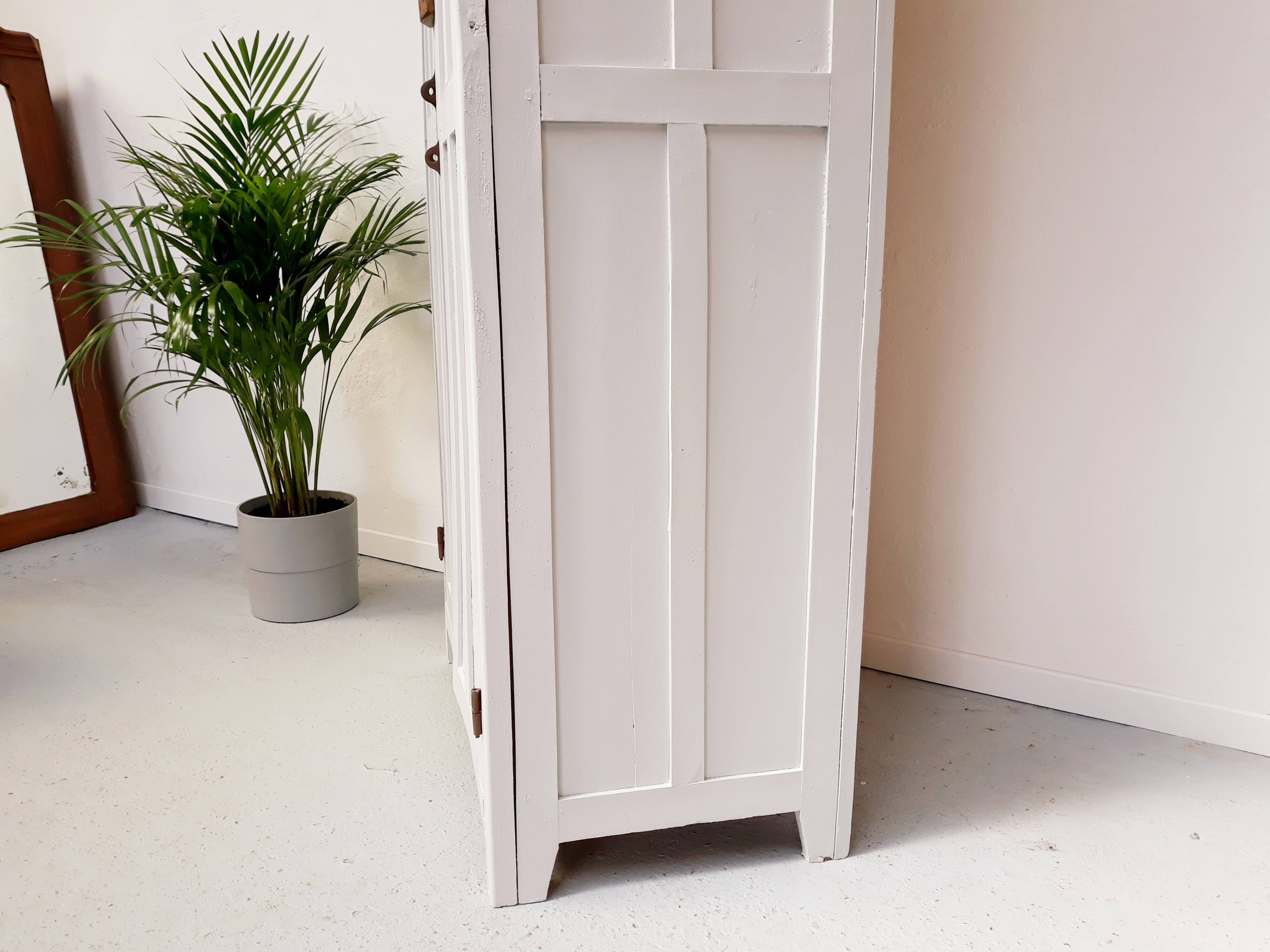 Vintage 1950 Parisian wardrobe