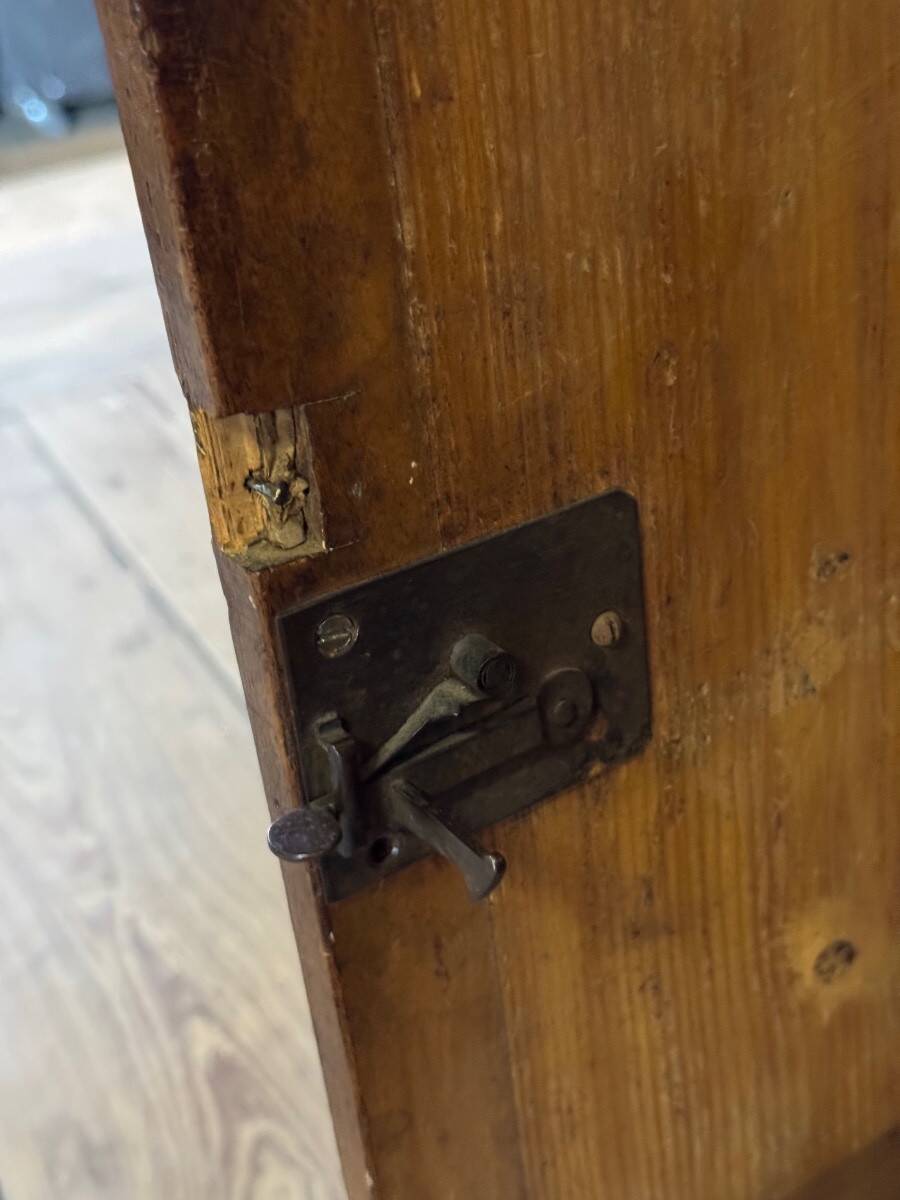 Louis XVI drop-leaf secretary in rosewood and violet wood veneer, 18th century