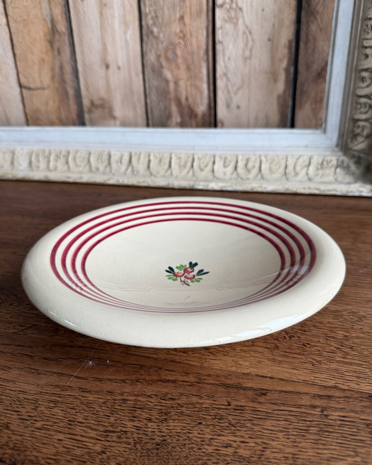 Round hollow ironstone dish from Gien