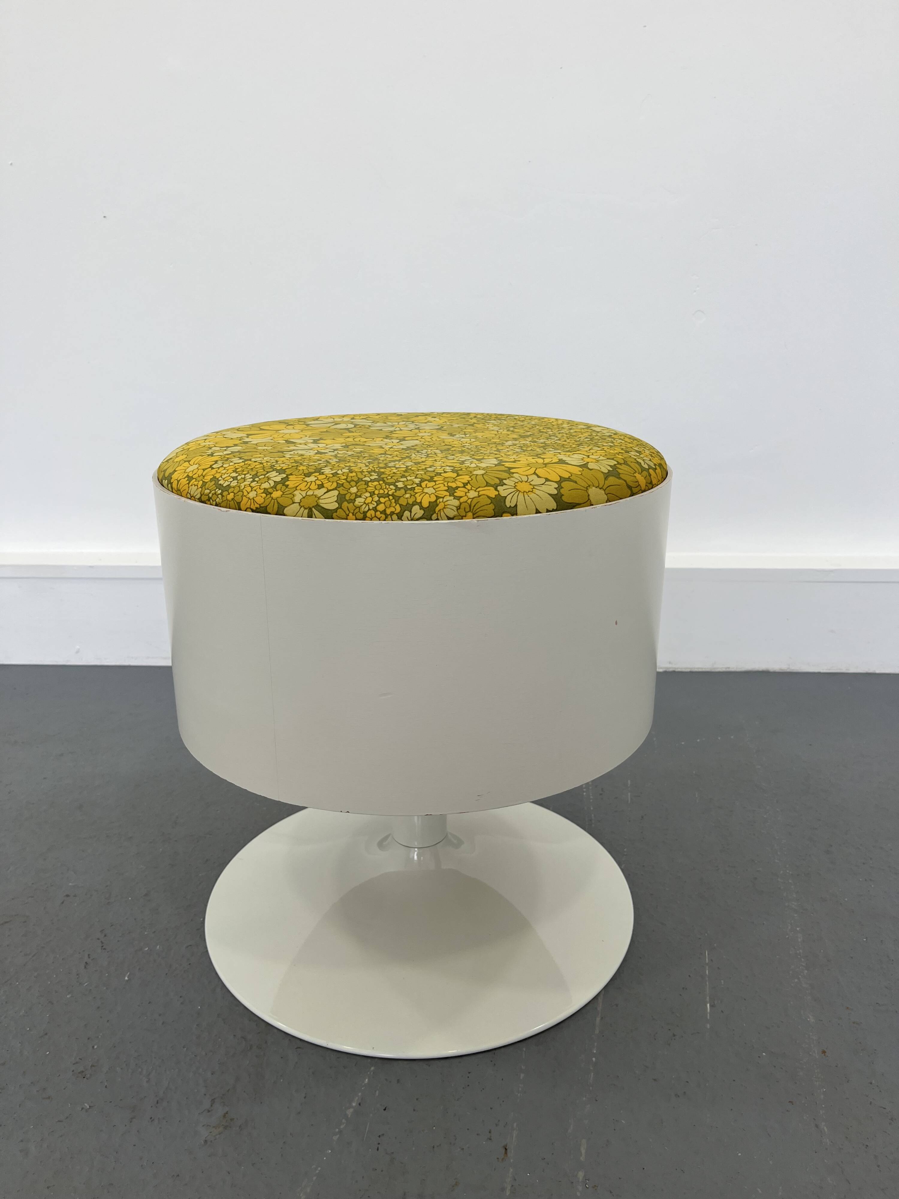 Pouf, 1970s