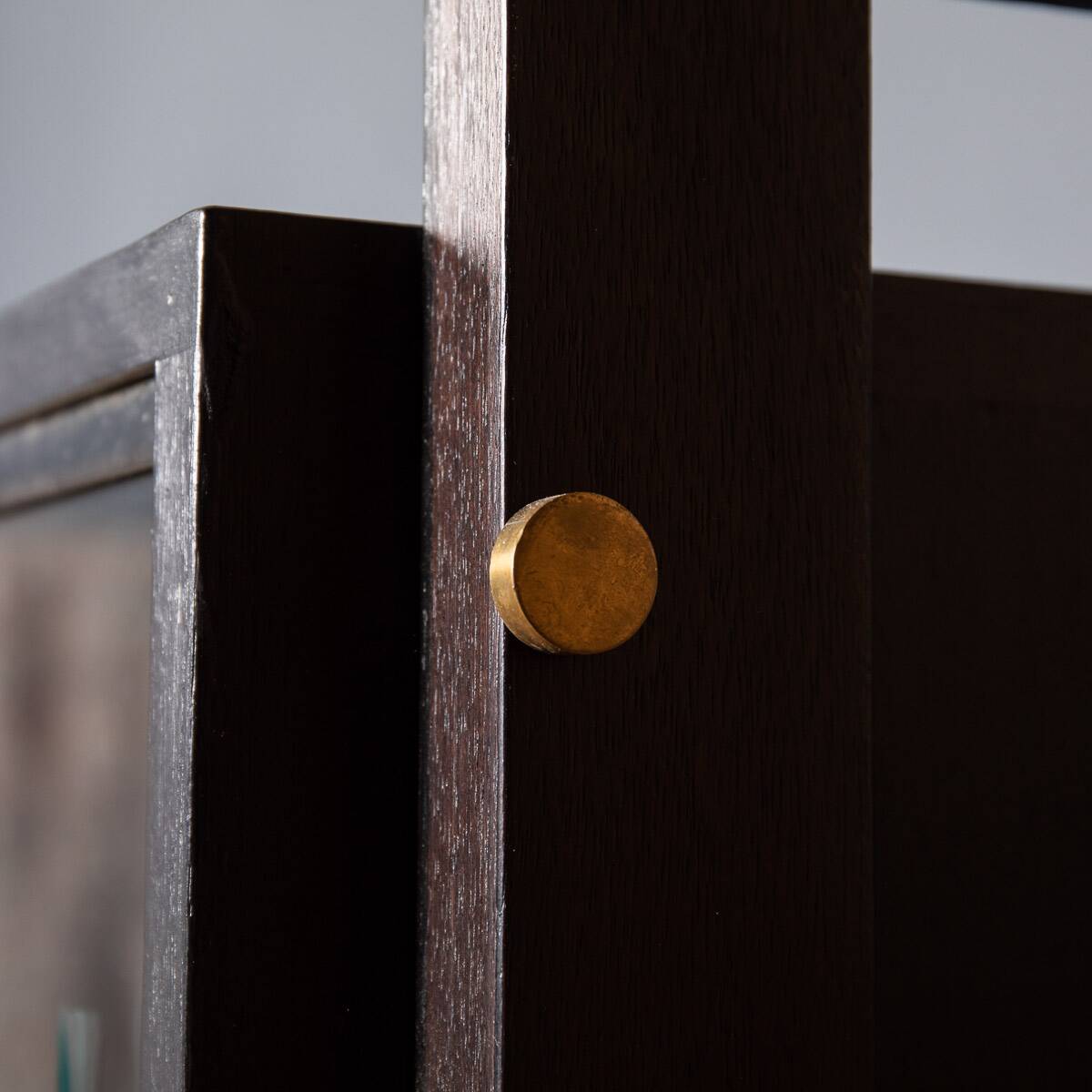 Striking 20thc italian ebonised etageres with open back & storage c.1970