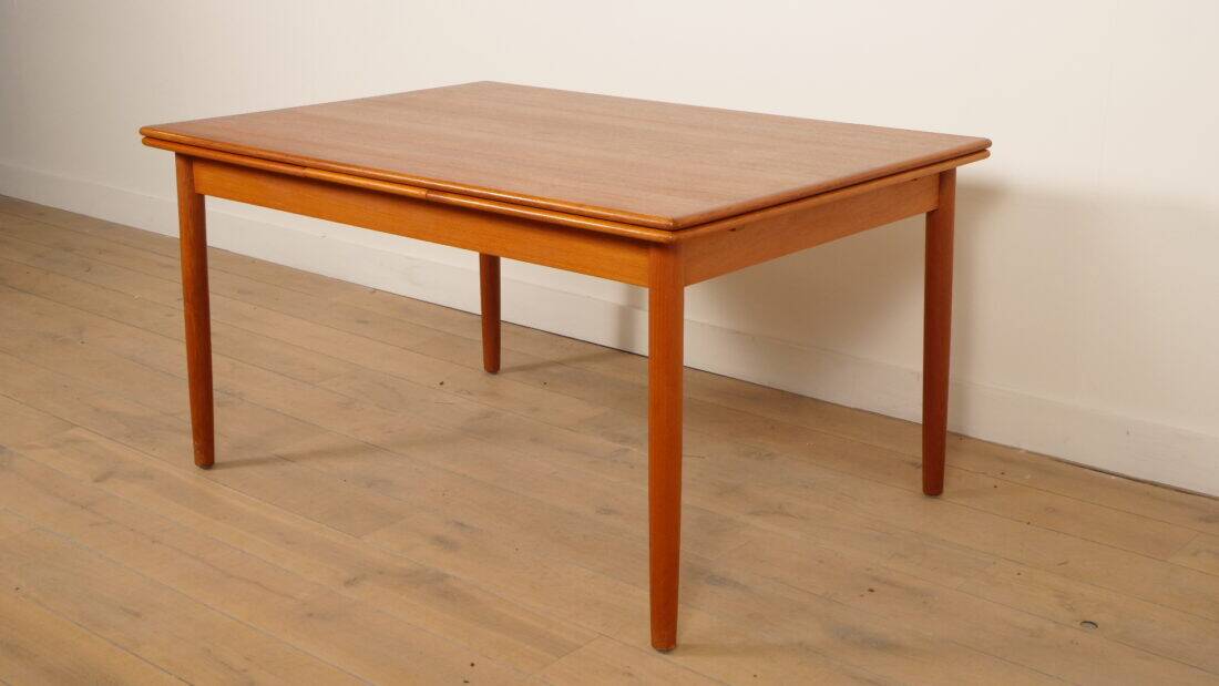 Vintage dining table | teak | extendable | 140 cm